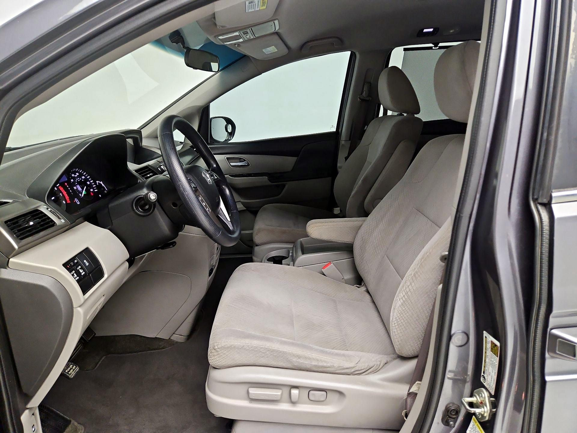 Thumbnail: 2016 Honda Odyssey - 11
