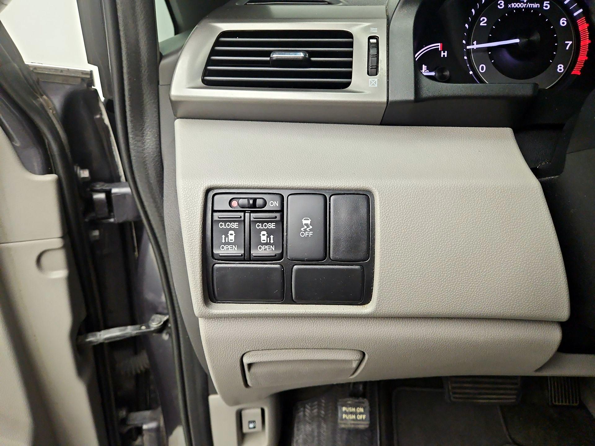 Thumbnail: 2016 Honda Odyssey - 13