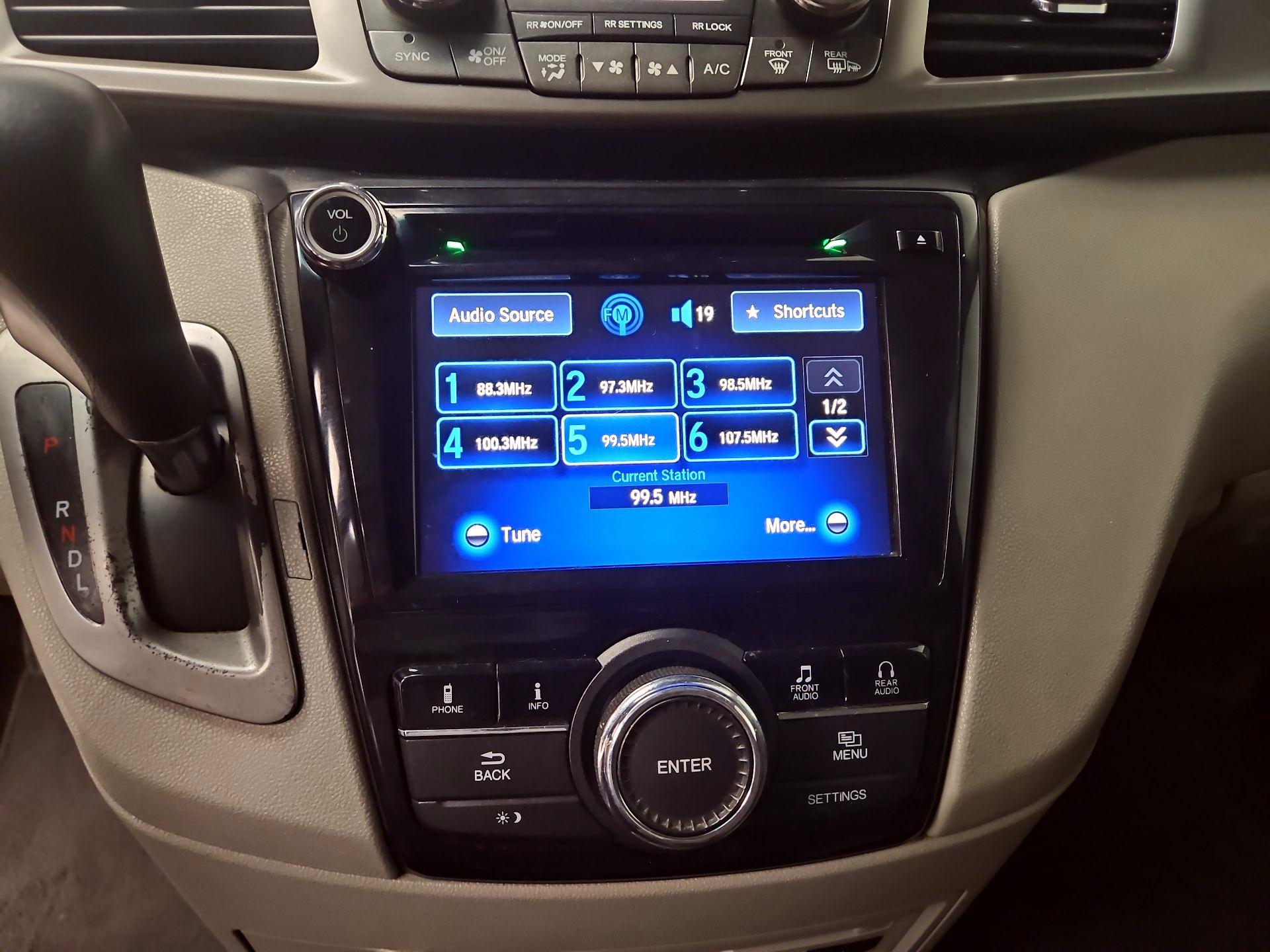 Thumbnail: 2016 Honda Odyssey - 15