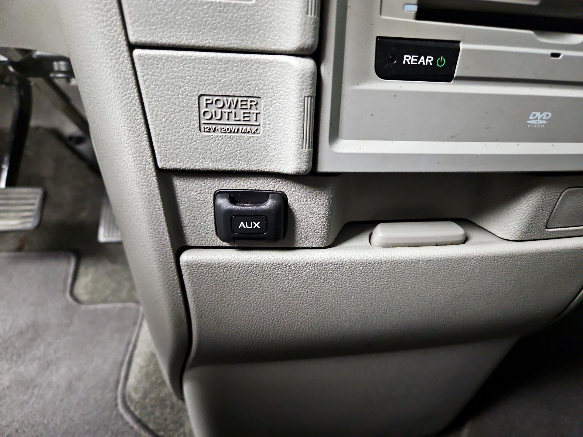 Thumbnail: 2016 Honda Odyssey - 18
