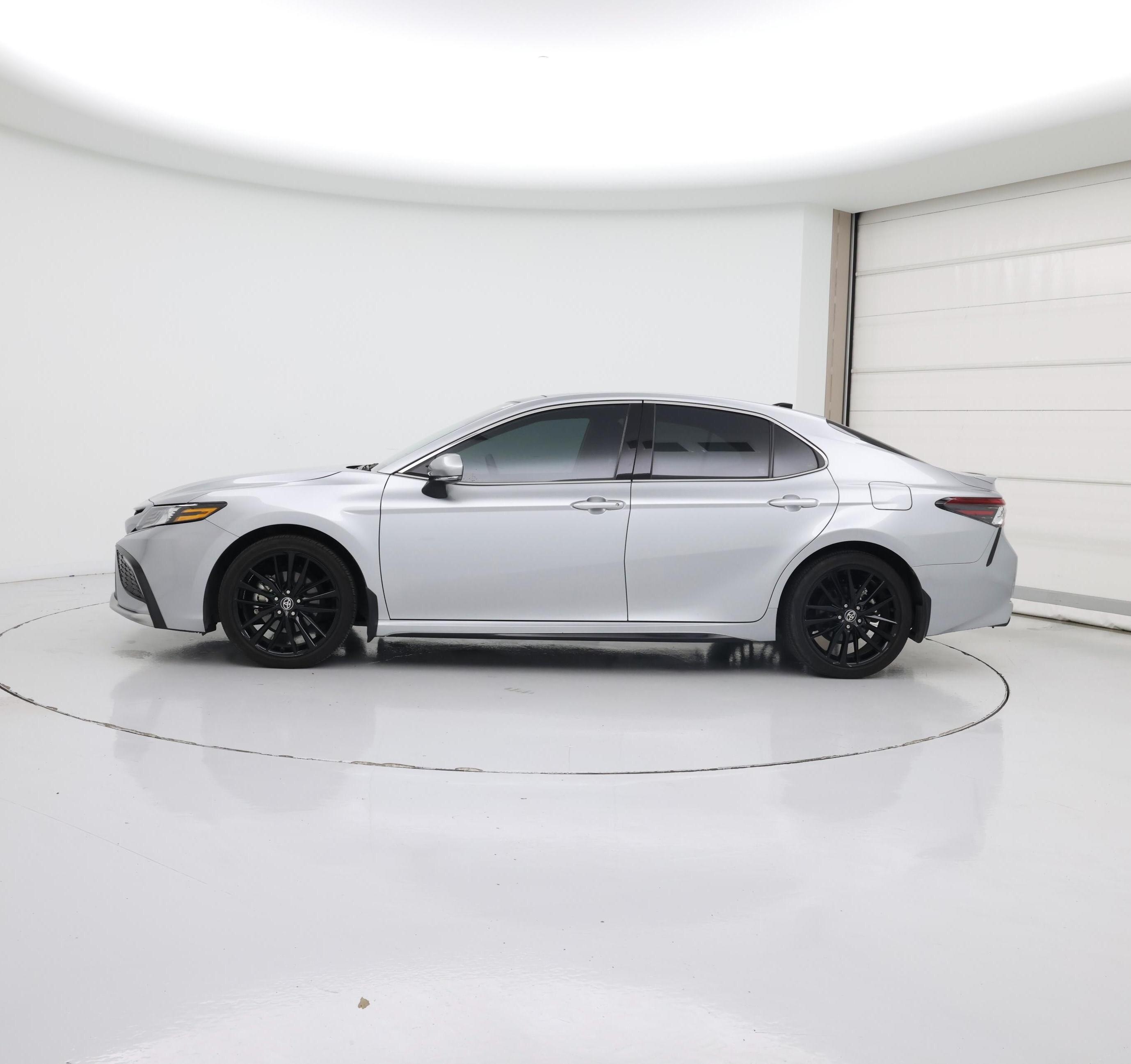 Thumbnail: 2023 Toyota Camry - 3