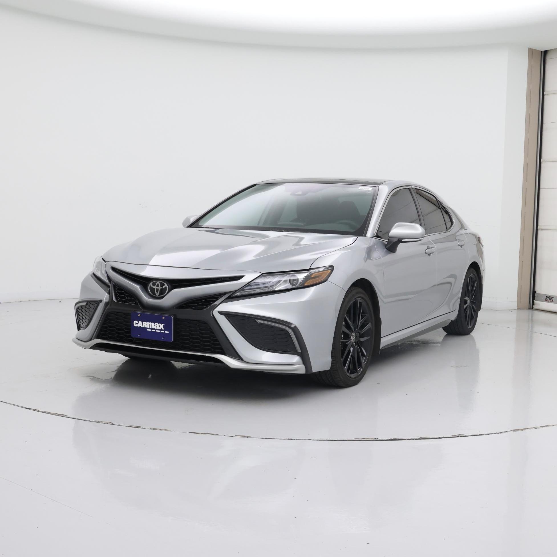 Thumbnail: 2023 Toyota Camry - 4