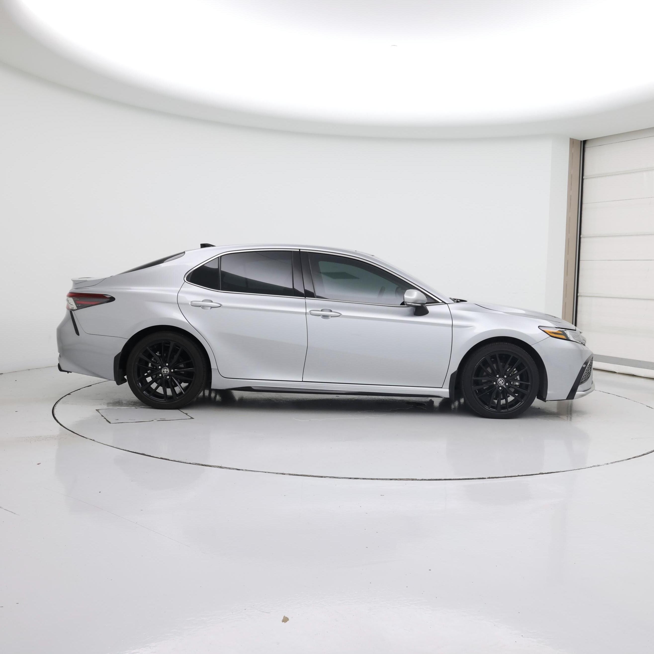 Thumbnail: 2023 Toyota Camry - 7