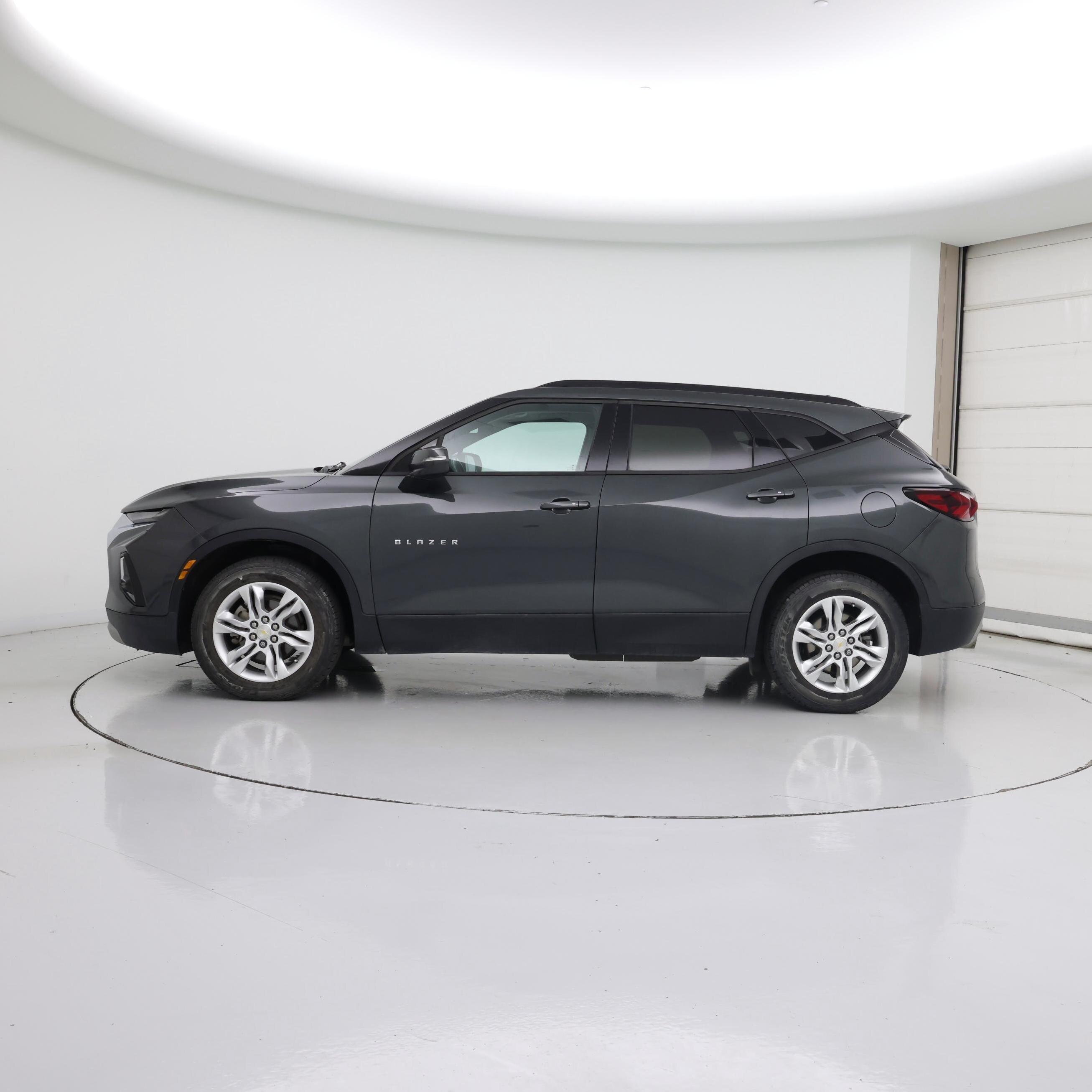 Thumbnail: 2019 Chevrolet Blazer - 3