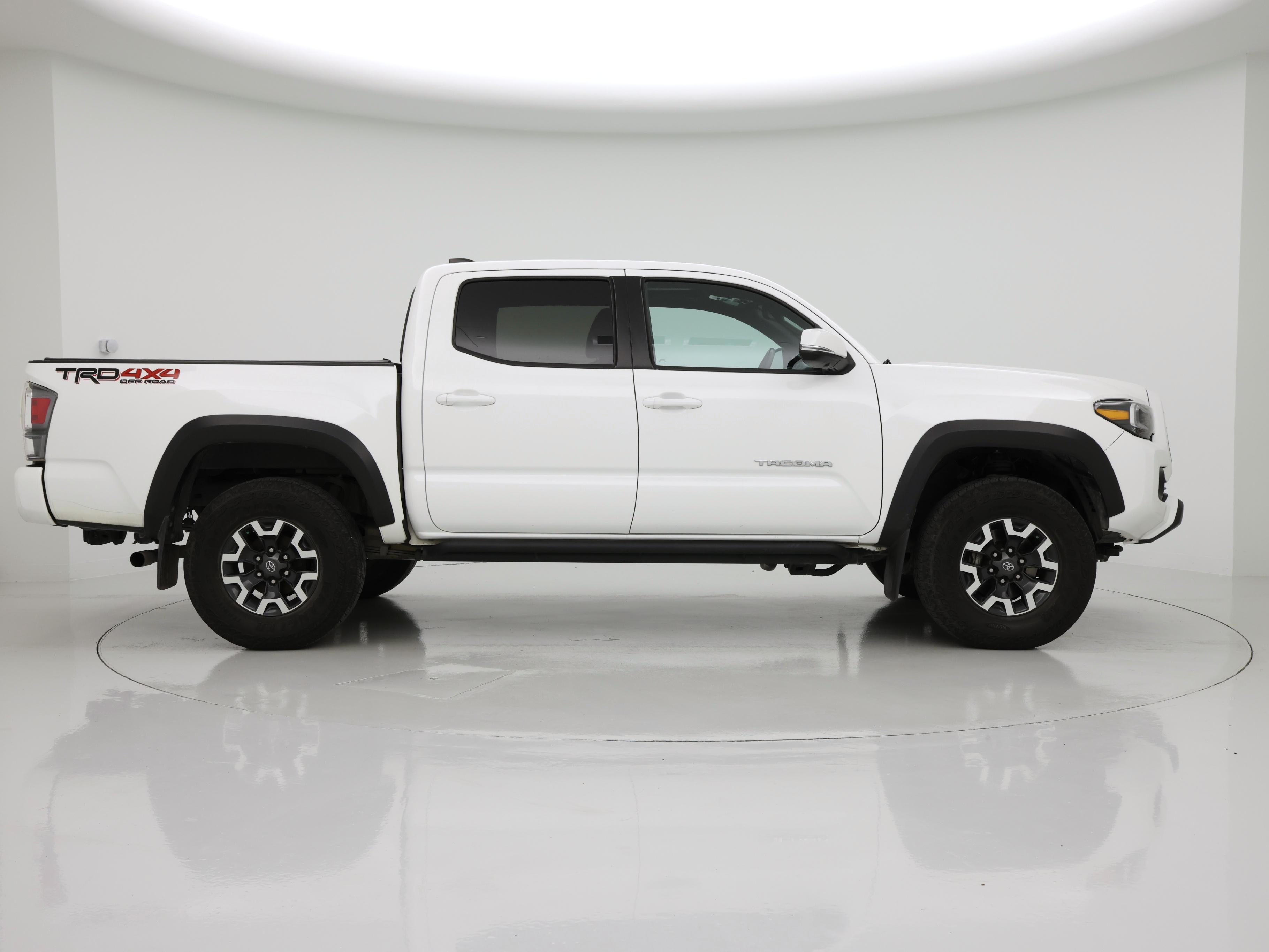 Thumbnail: 2022 Toyota Tacoma - 7