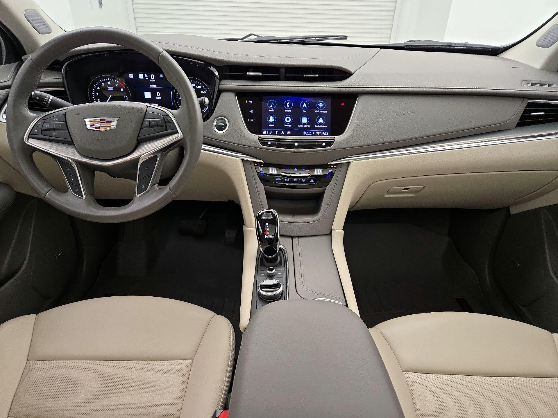Thumbnail: 2021 Cadillac XT5 - 9