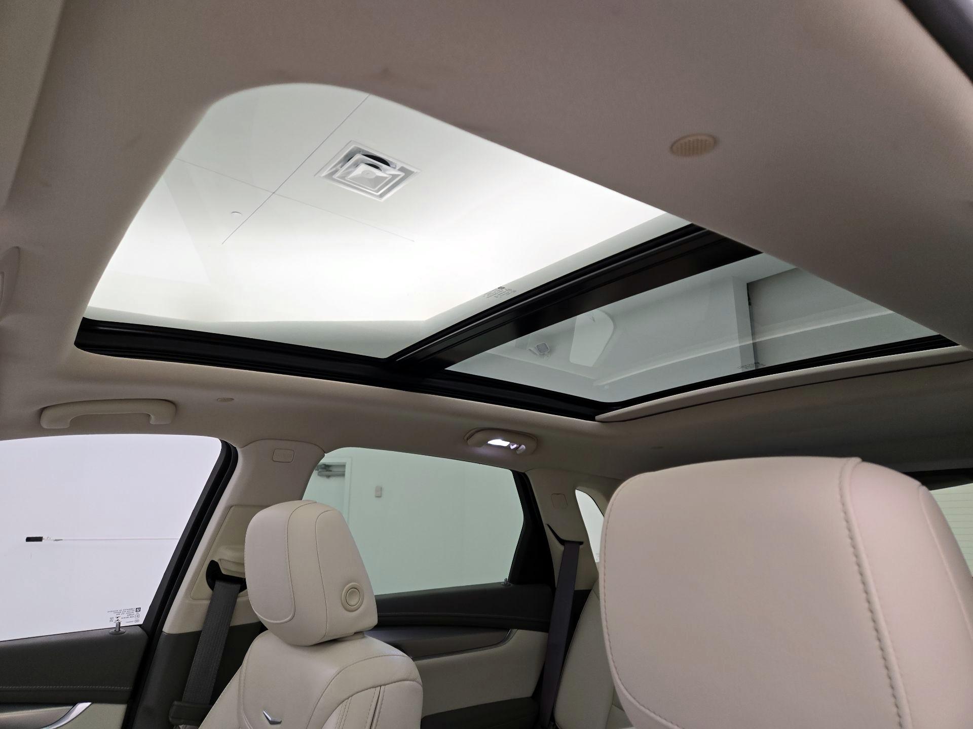 Thumbnail: 2021 Cadillac XT5 - 20