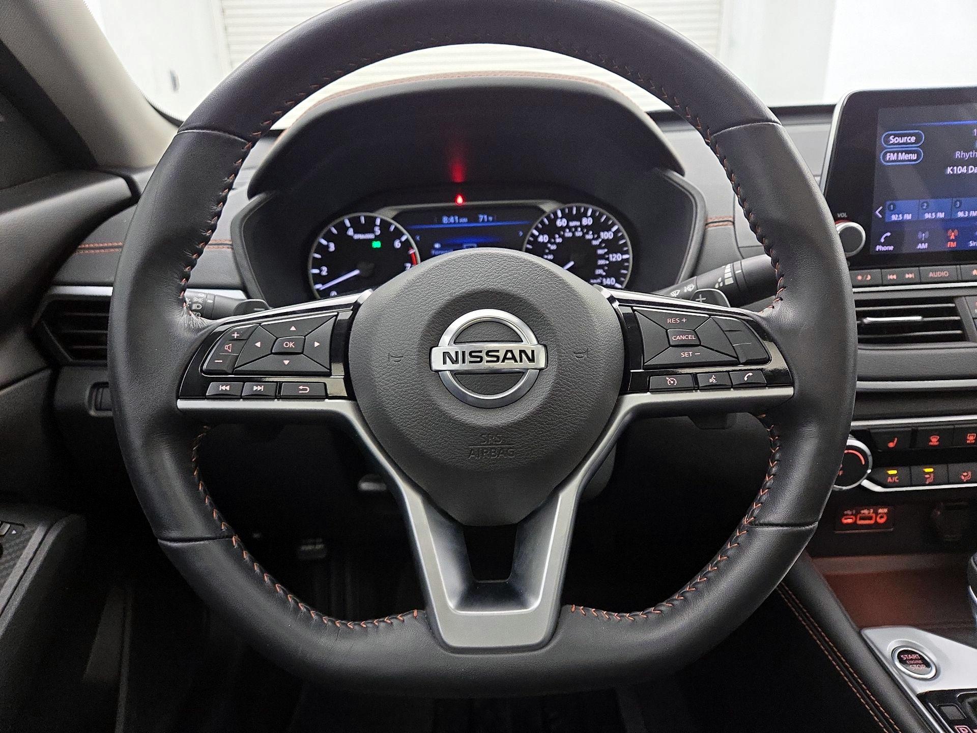 Thumbnail: 2021 Nissan Altima - 10