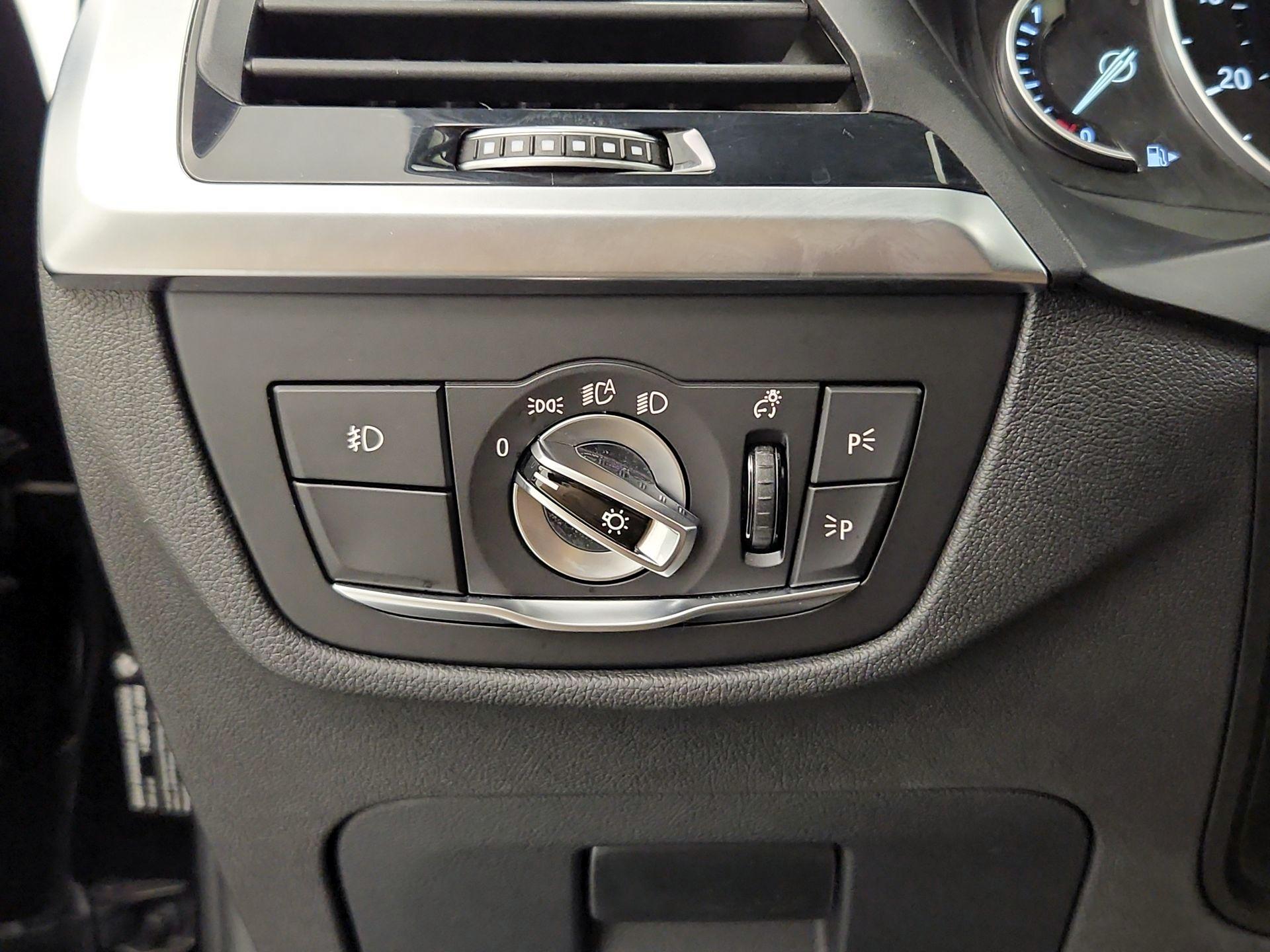 Thumbnail: 2019 BMW X3 - 13