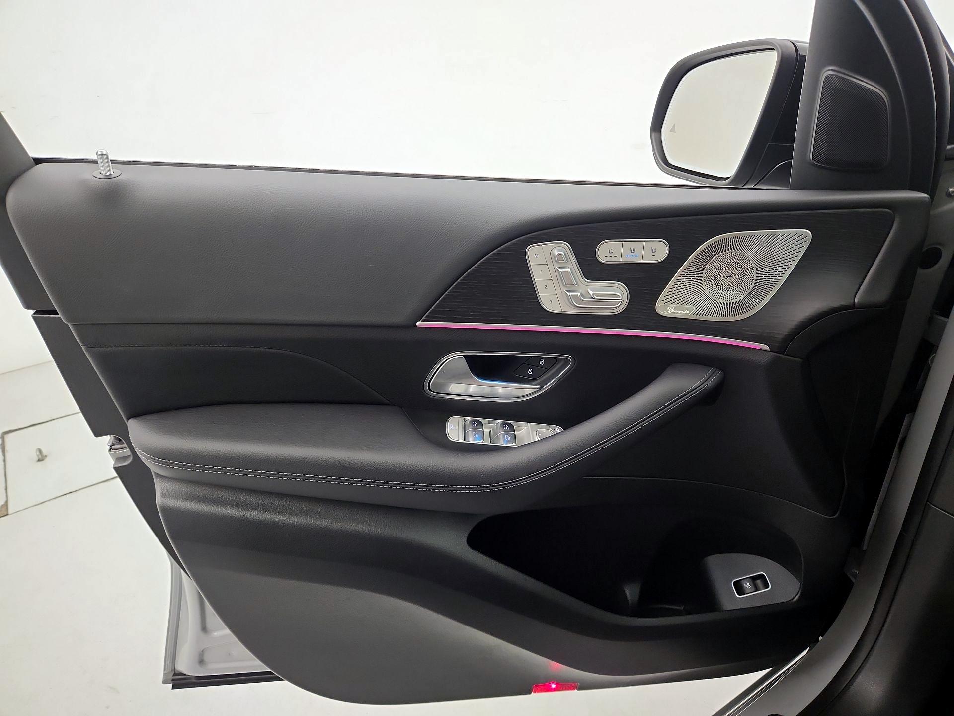 Thumbnail: 2025 Mercedes-Benz GLE - 12