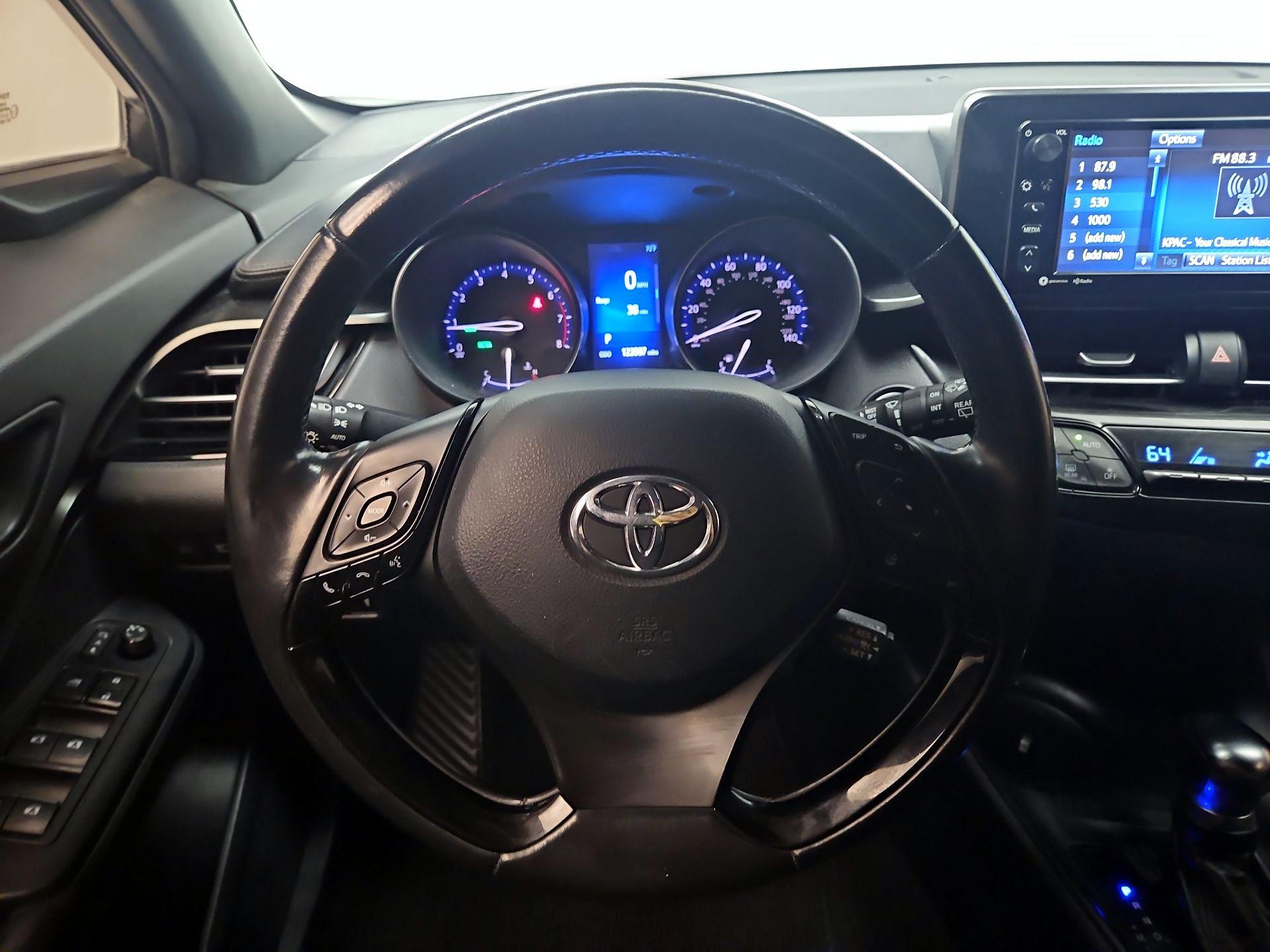 Thumbnail: 2018 Toyota C-HR - 10