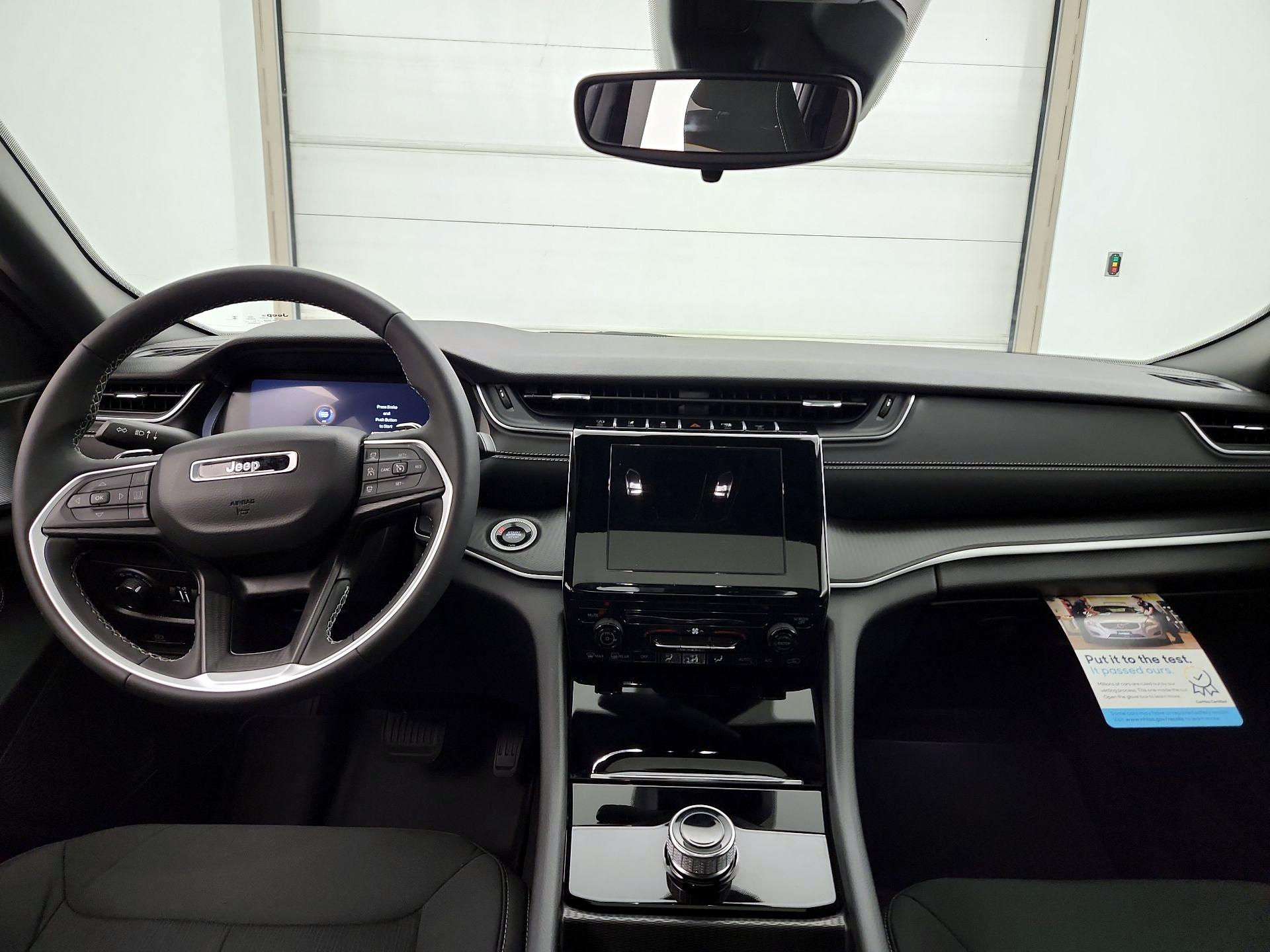 Thumbnail: 2024 Jeep Grand Cherokee - 9