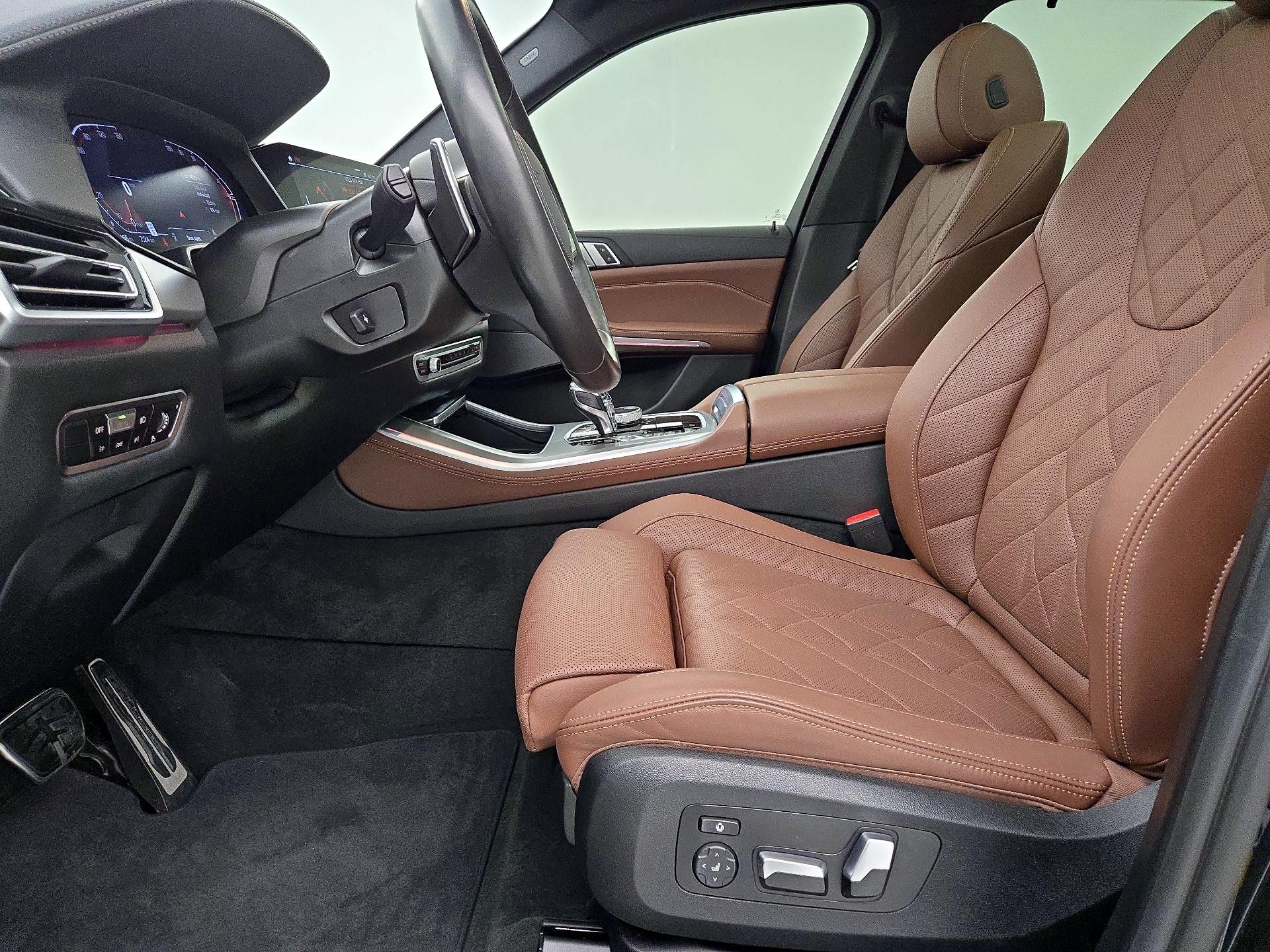 Thumbnail: 2023 BMW X5 - 11