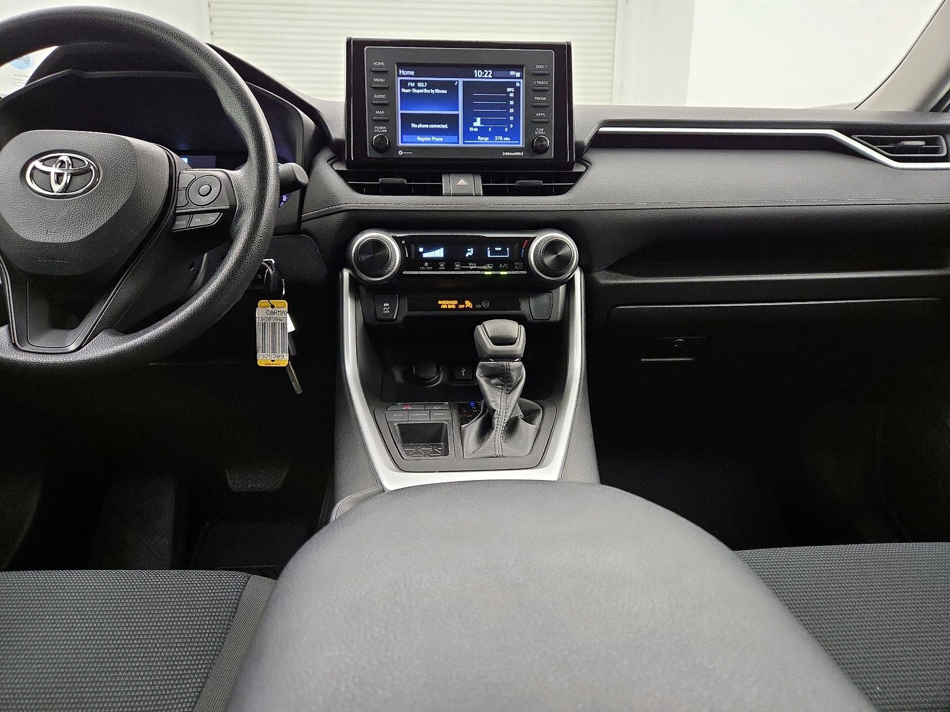 Thumbnail: 2022 Toyota RAV4 - 9