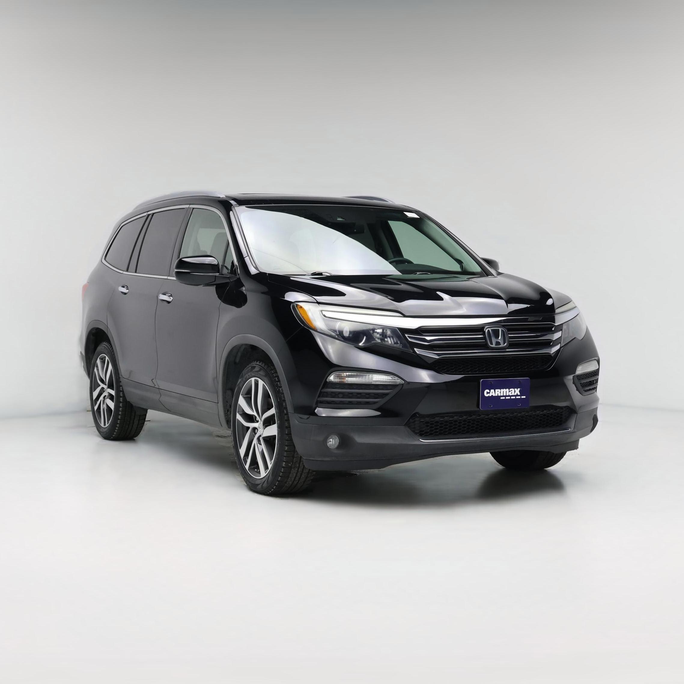 Thumbnail: 2017 Honda Pilot - 1