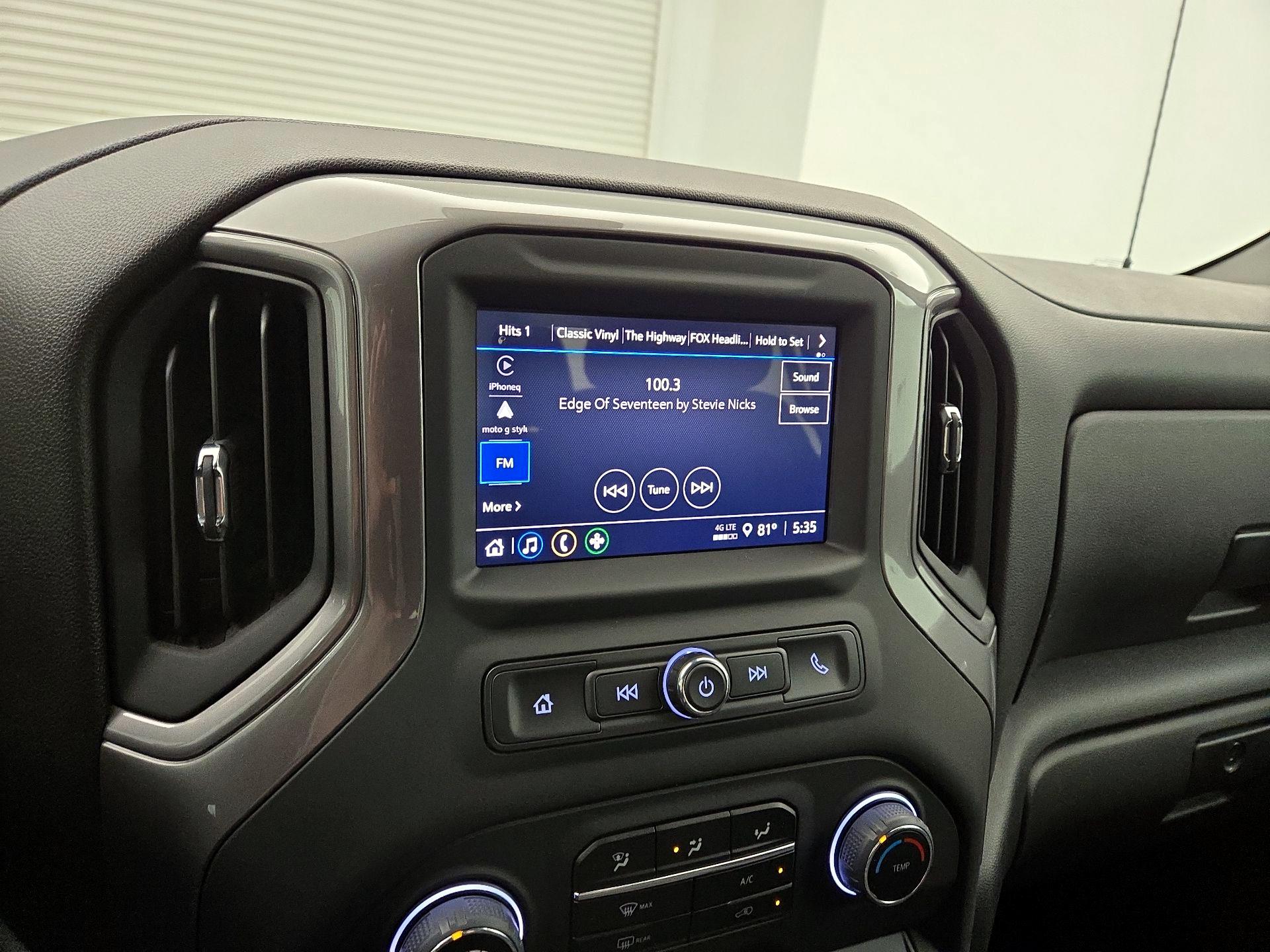 Thumbnail: 2022 Chevrolet Silverado 1500 - 15