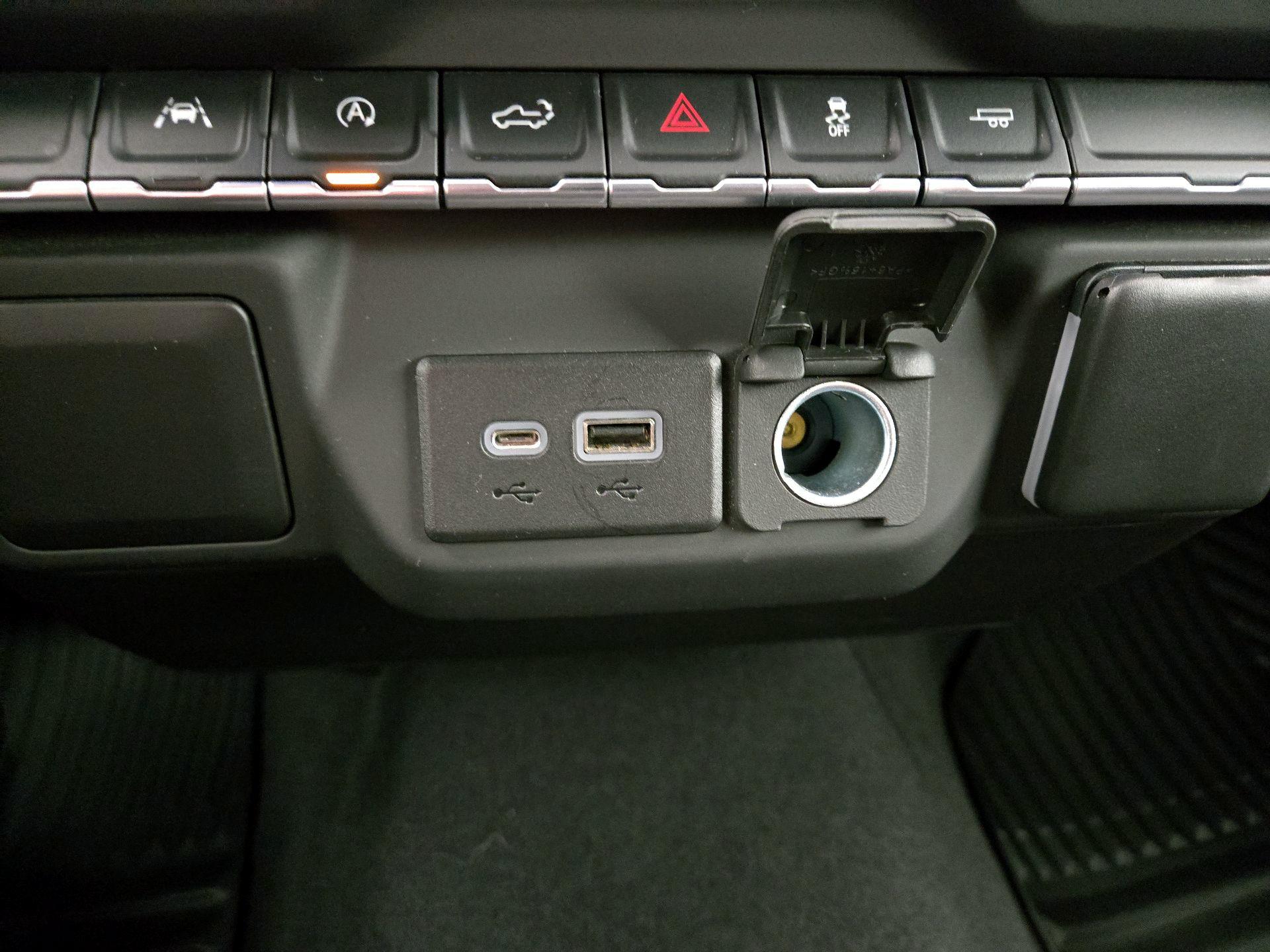 Thumbnail: 2022 Chevrolet Silverado 1500 - 18
