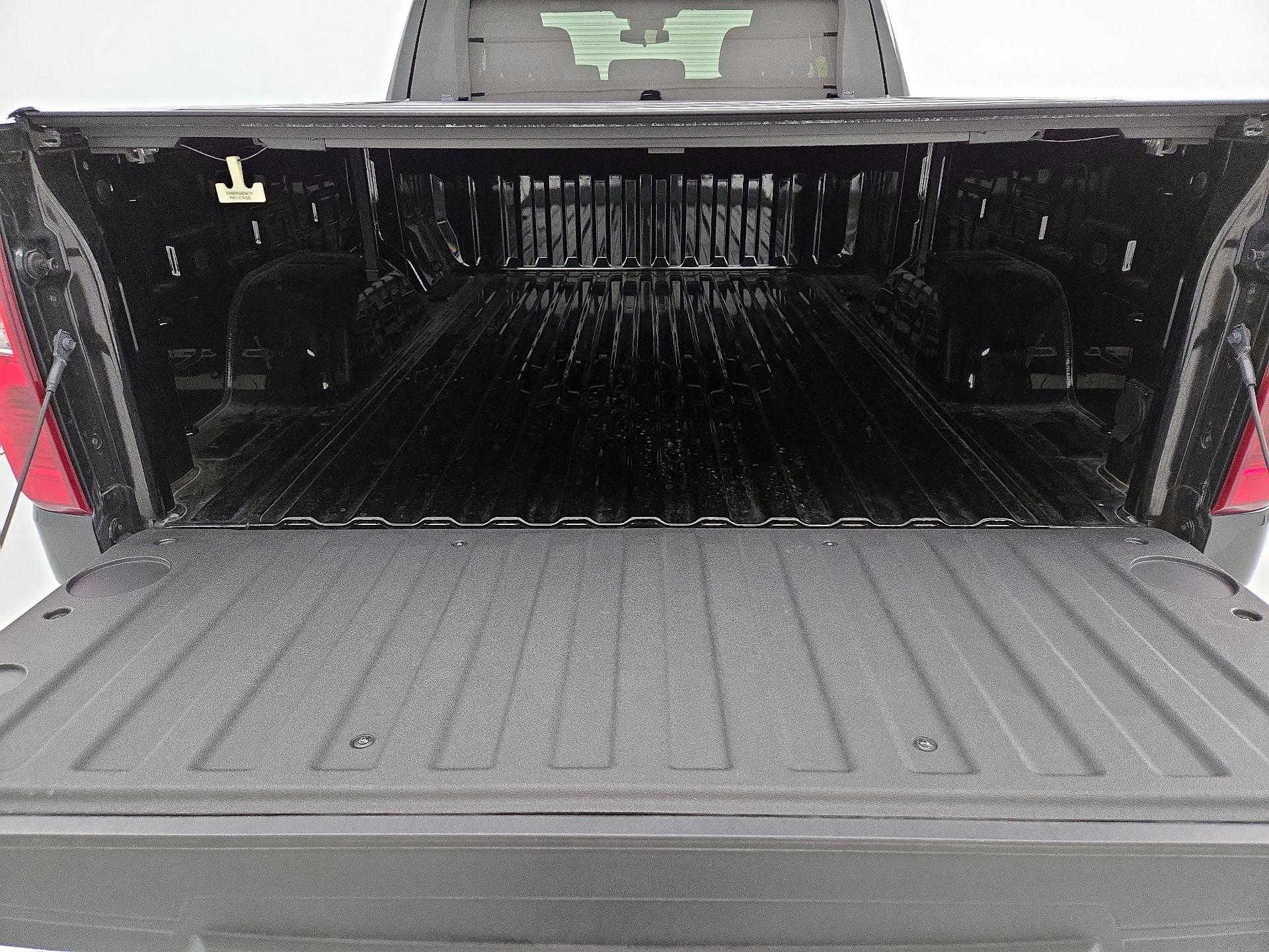 Thumbnail: 2022 Chevrolet Silverado 1500 - 20