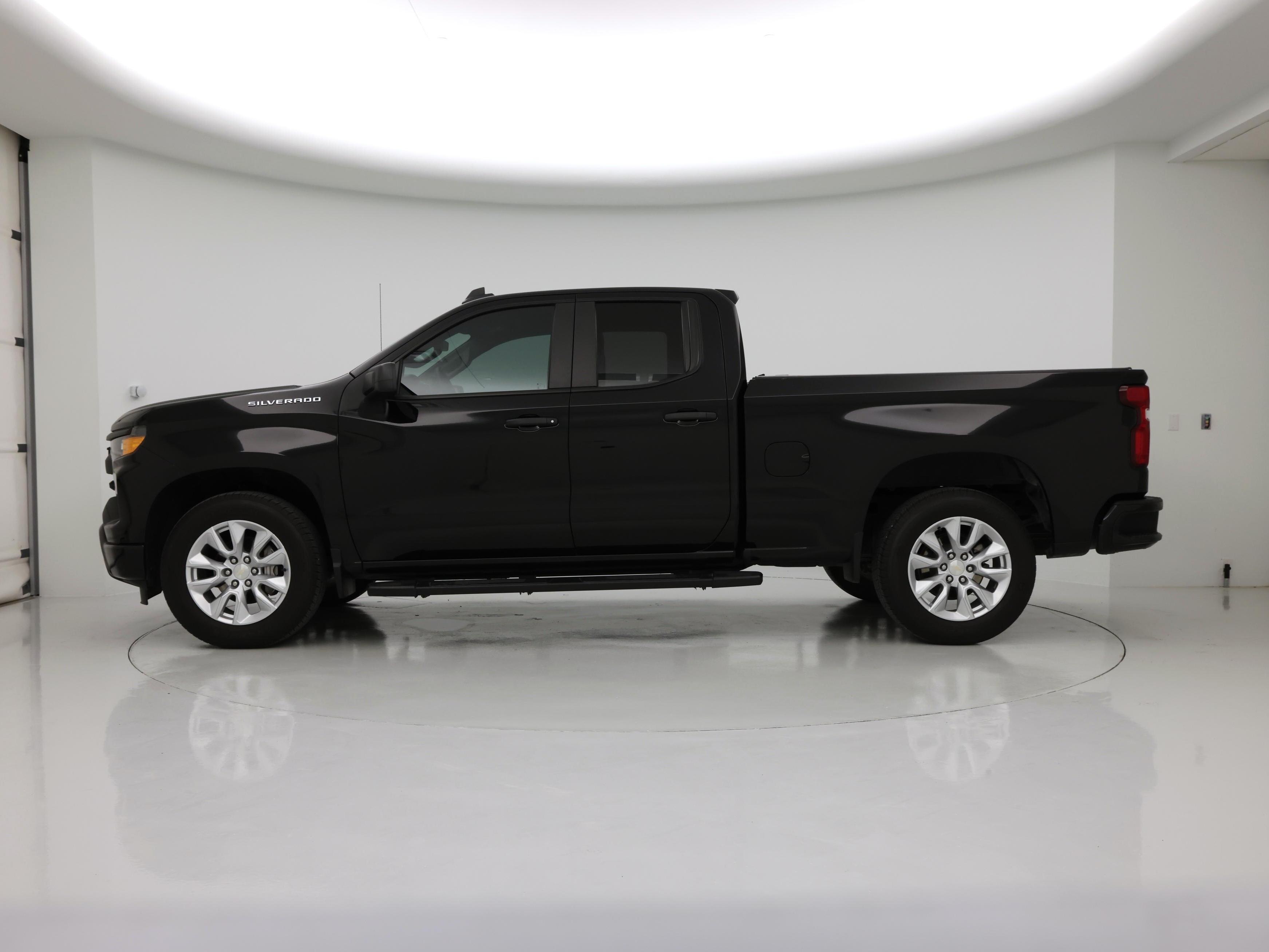 Thumbnail: 2022 Chevrolet Silverado 1500 - 3