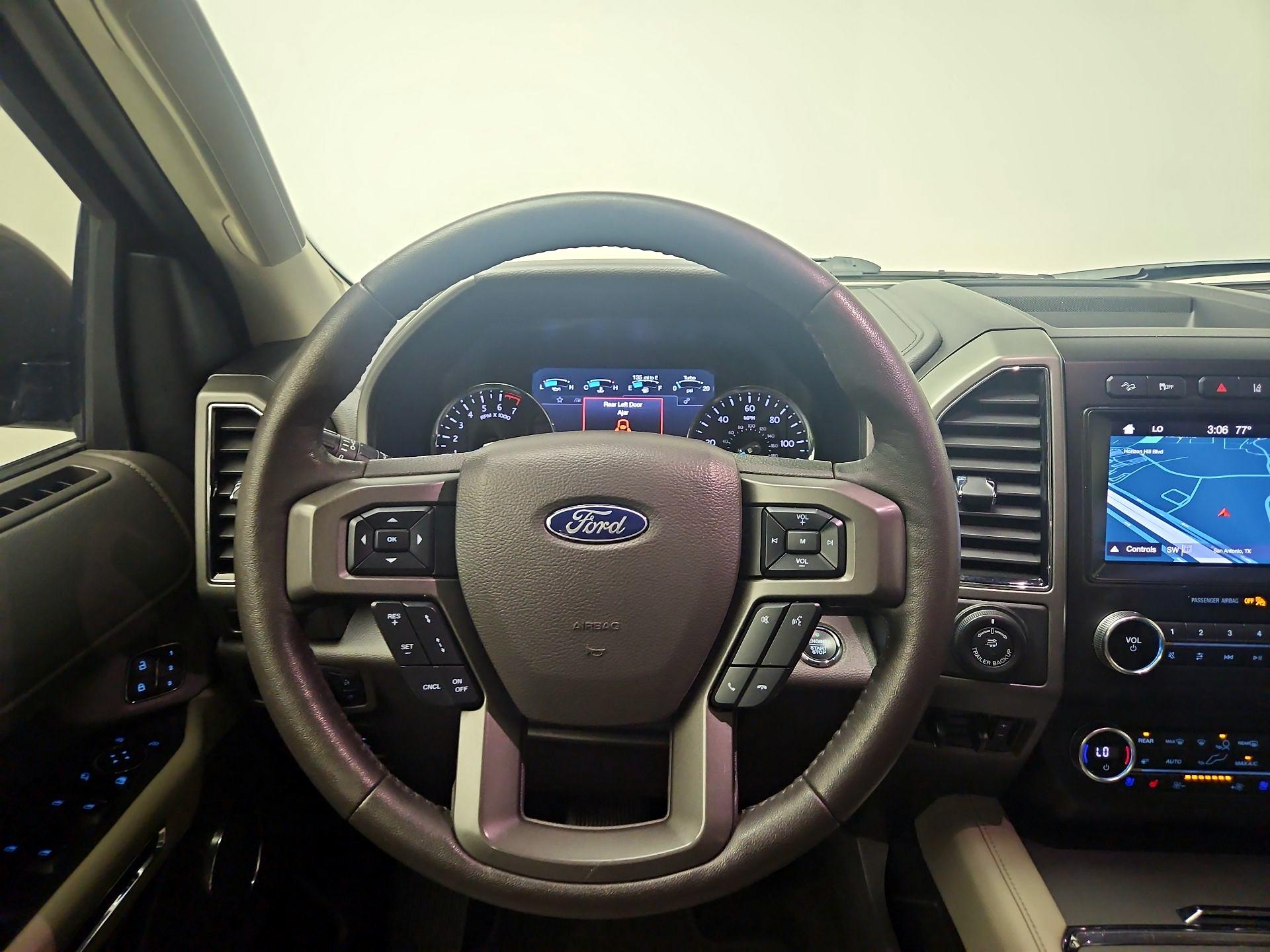 Thumbnail: 2019 Ford Expedition - 10