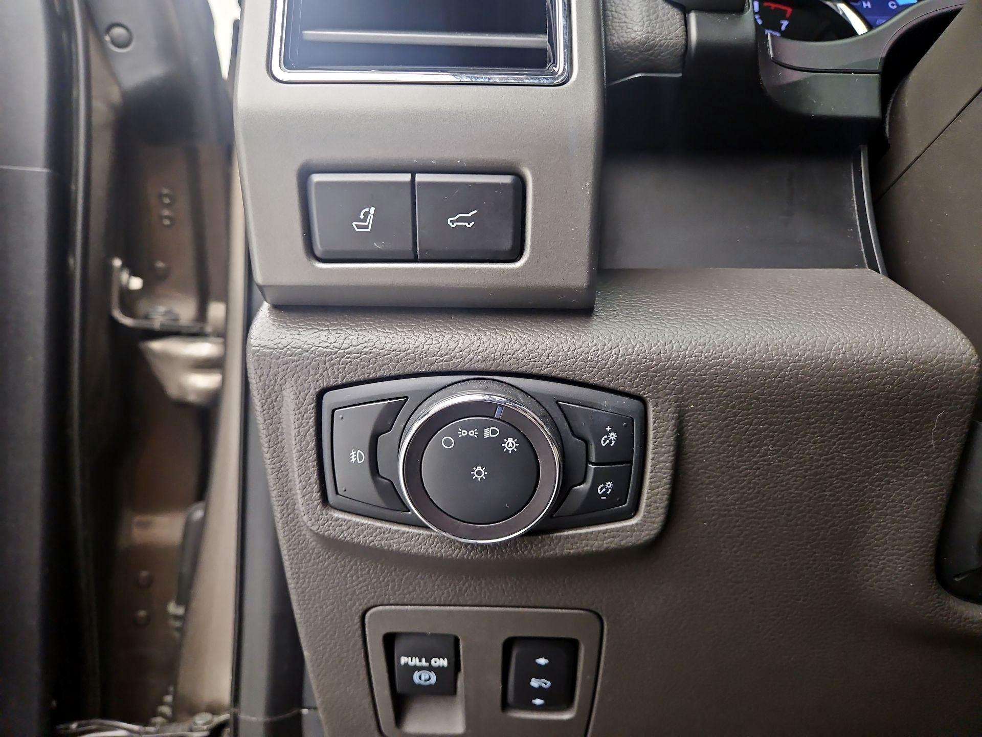 Thumbnail: 2019 Ford Expedition - 13