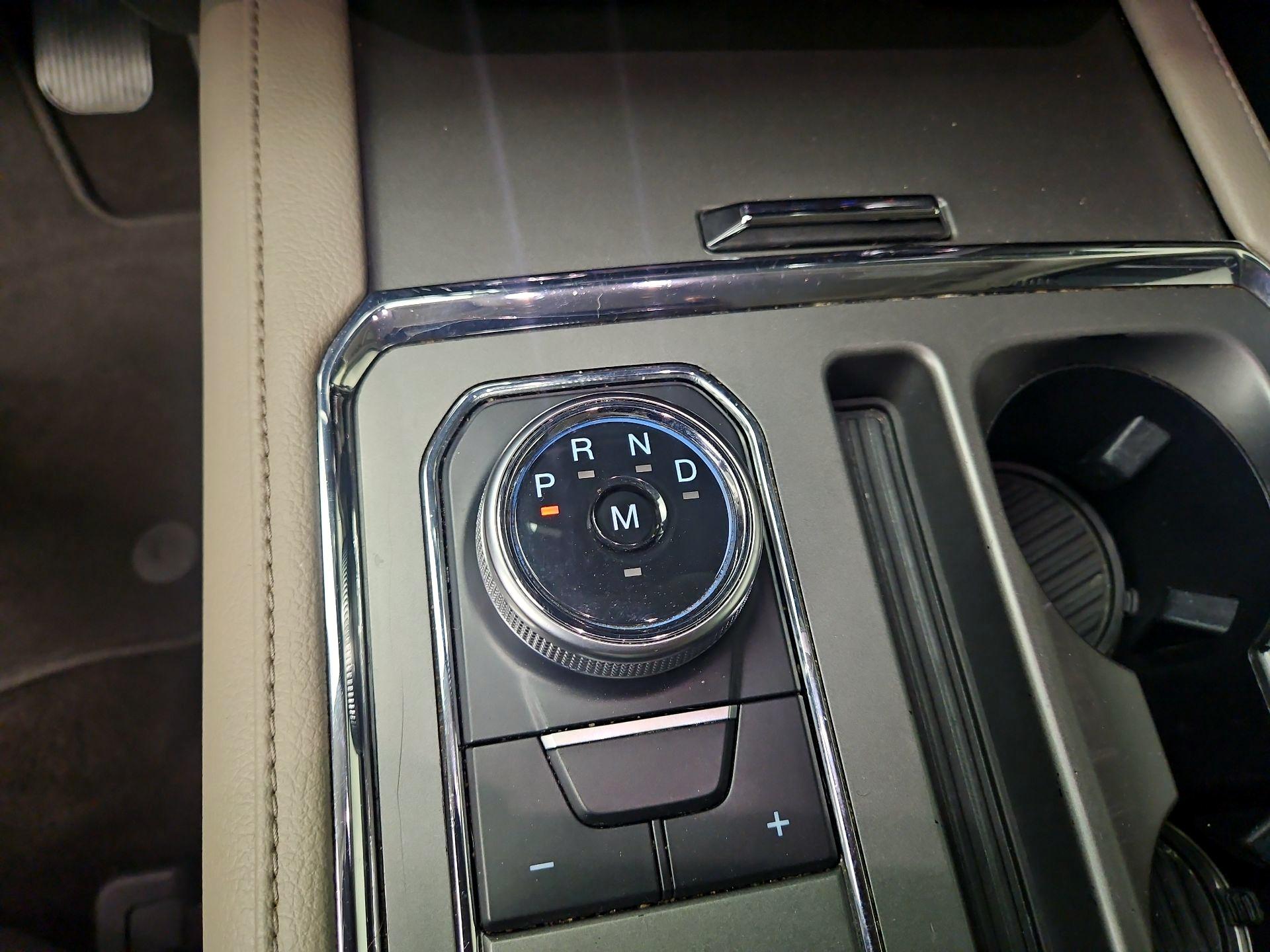 Thumbnail: 2019 Ford Expedition - 17