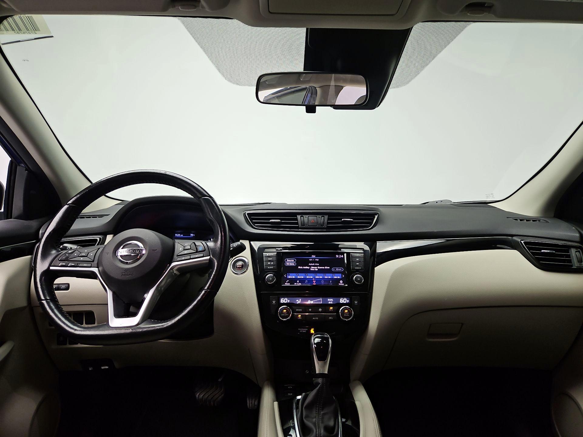 Thumbnail: 2019 Nissan Rogue Sport - 9