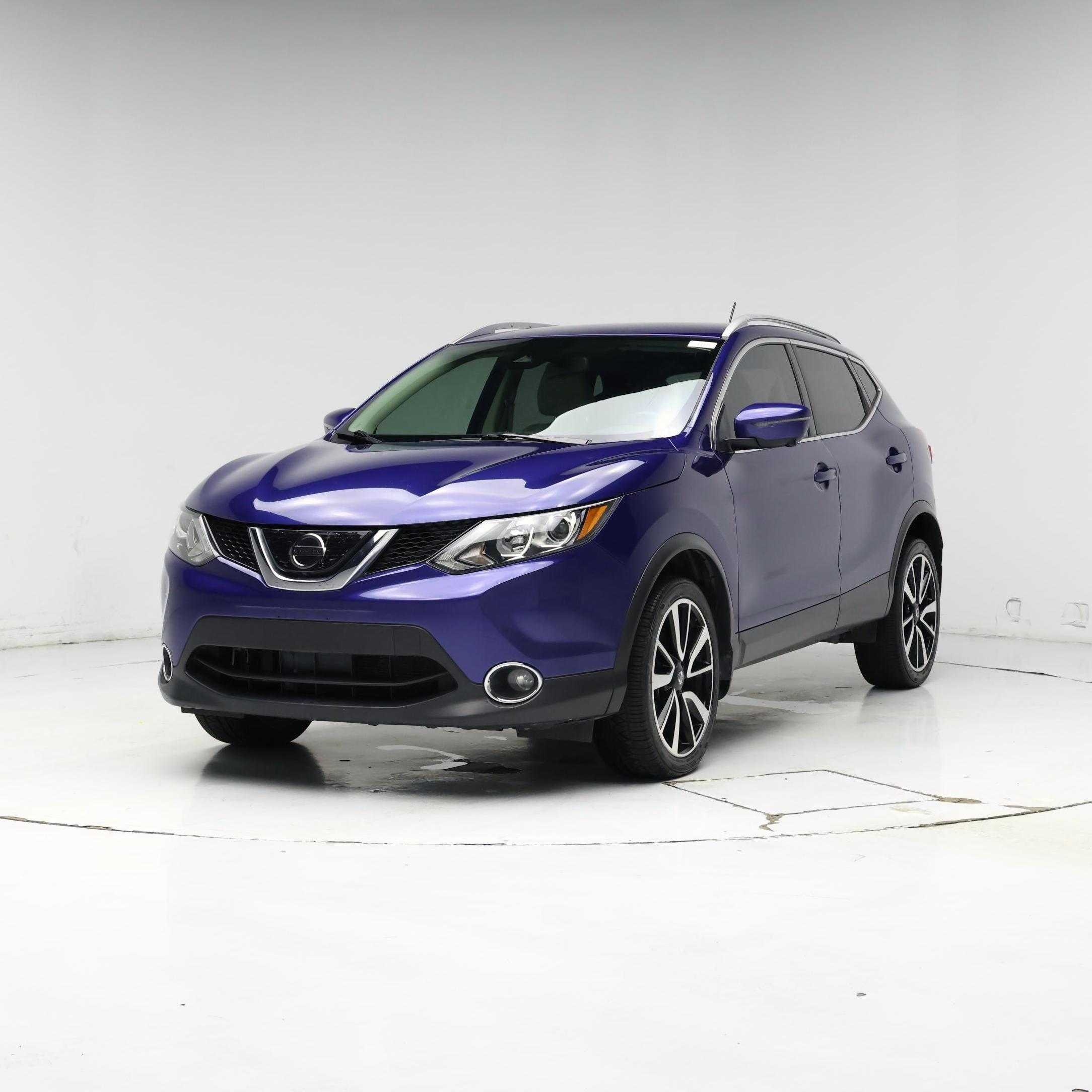 Thumbnail: 2019 Nissan Rogue Sport - 4