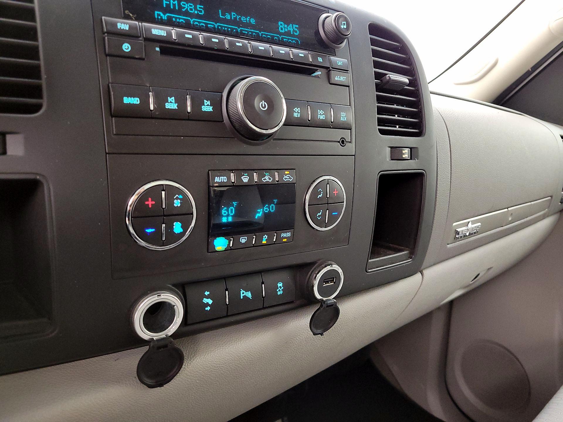 Thumbnail: 2013 Chevrolet Silverado 1500 - 15
