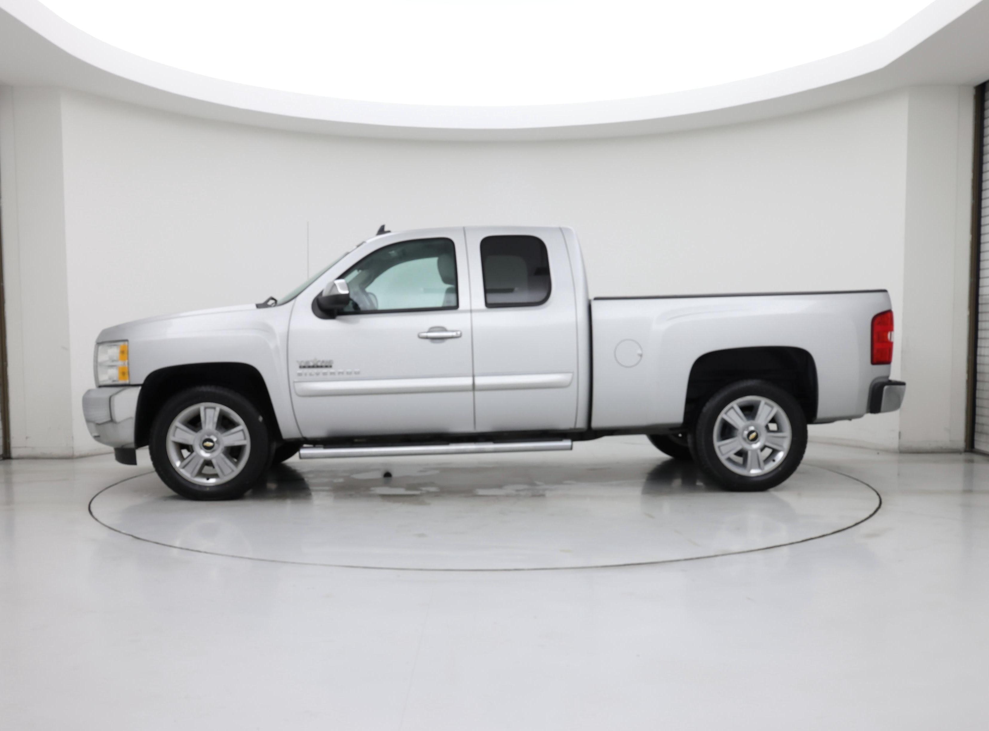 Thumbnail: 2013 Chevrolet Silverado 1500 - 3