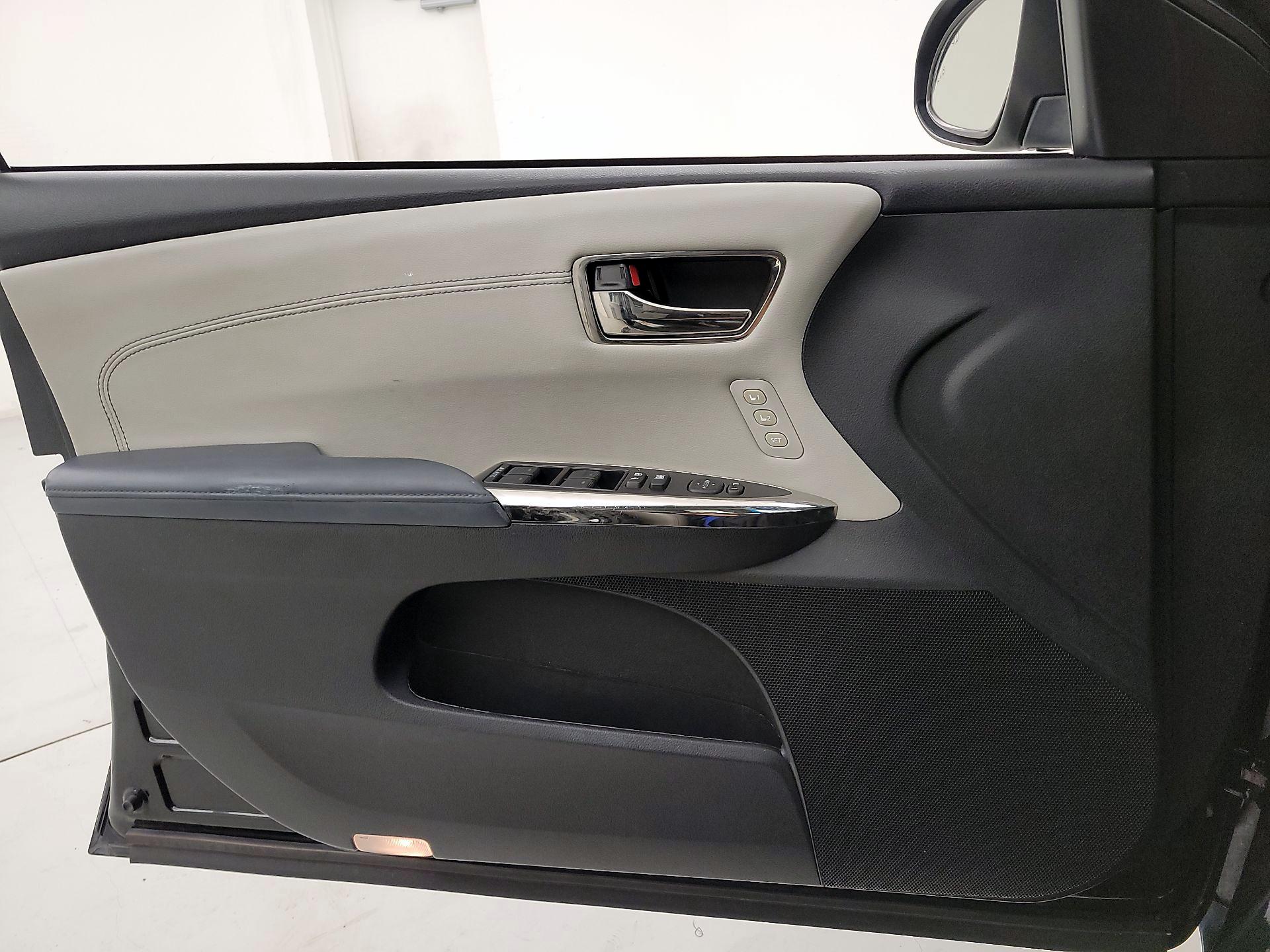 Thumbnail: 2014 Toyota Avalon - 12