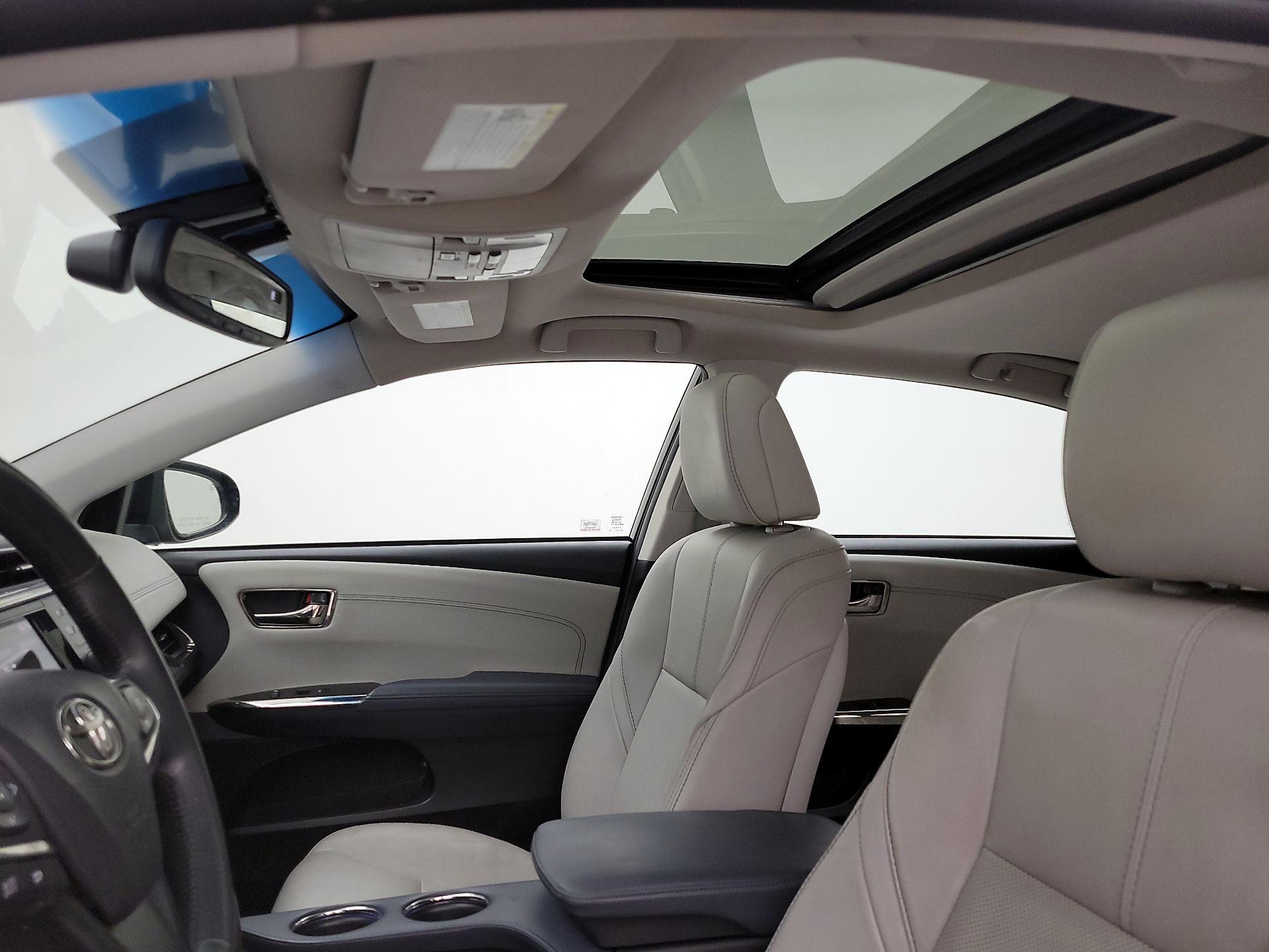 Thumbnail: 2014 Toyota Avalon - 19