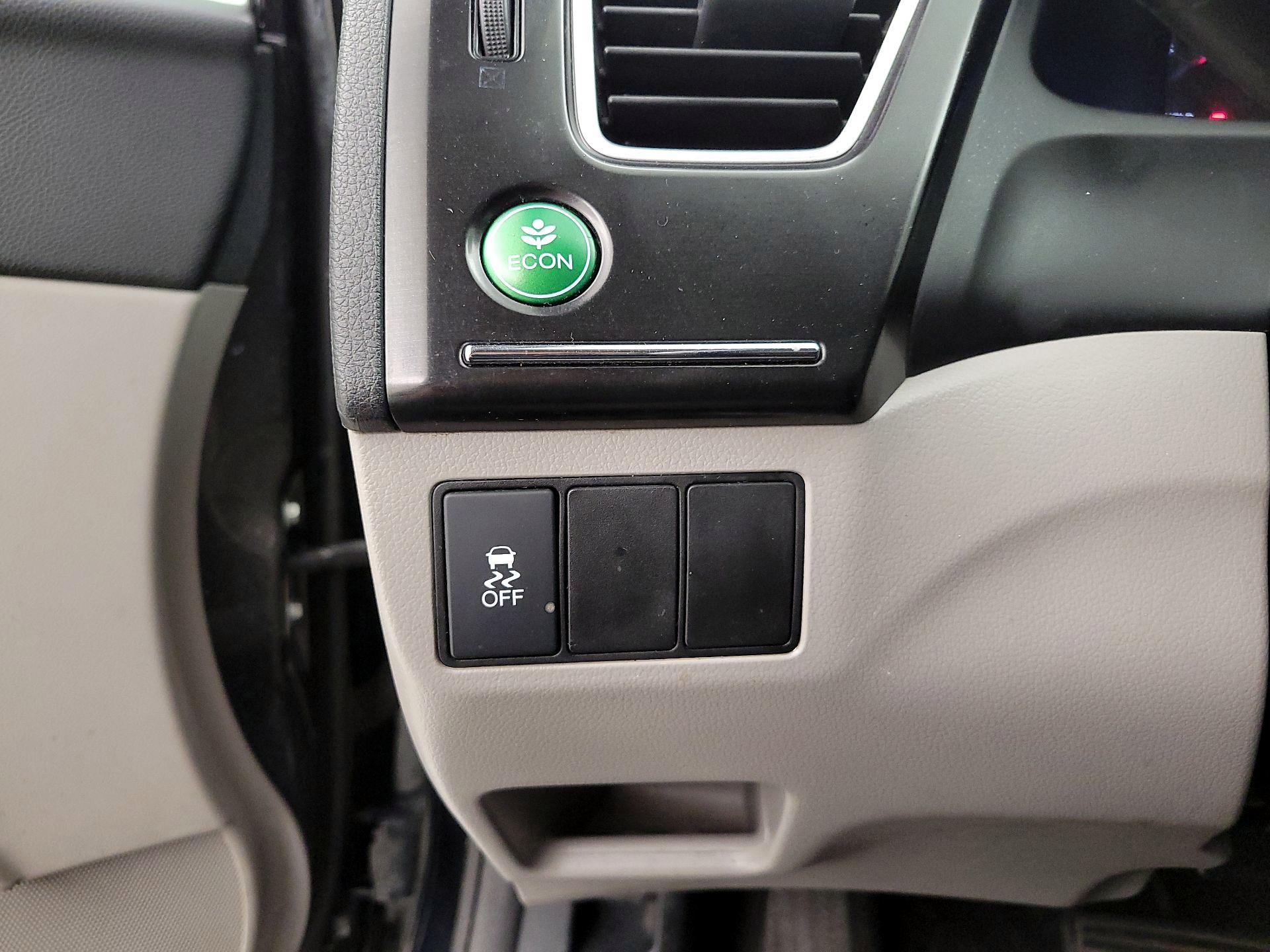Thumbnail: 2013 Honda Civic - 13