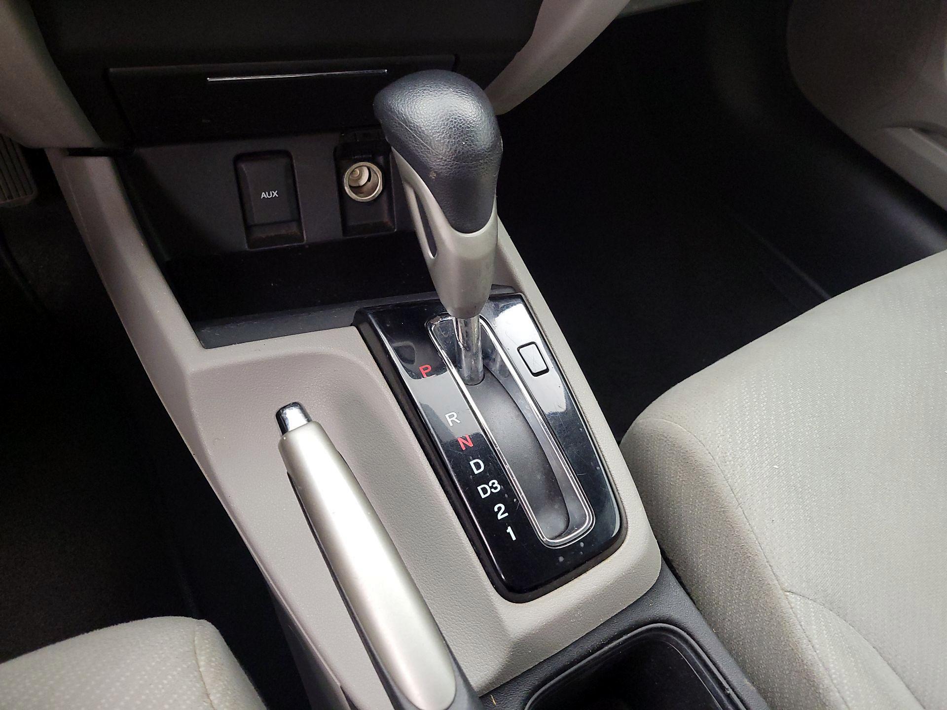 Thumbnail: 2013 Honda Civic - 17