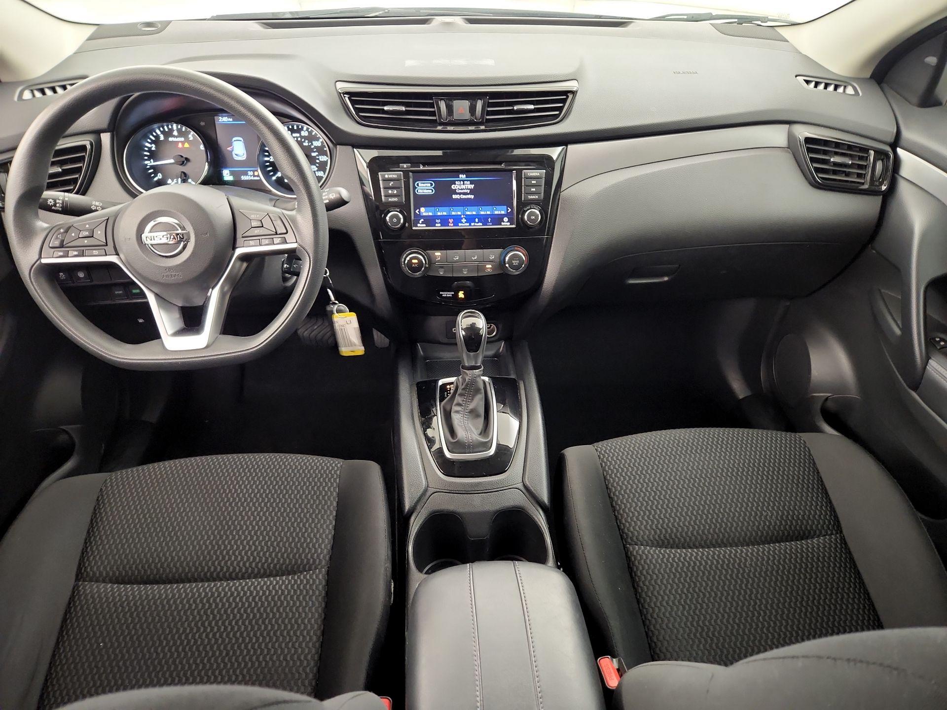 Thumbnail: 2021 Nissan Rogue Sport - 9