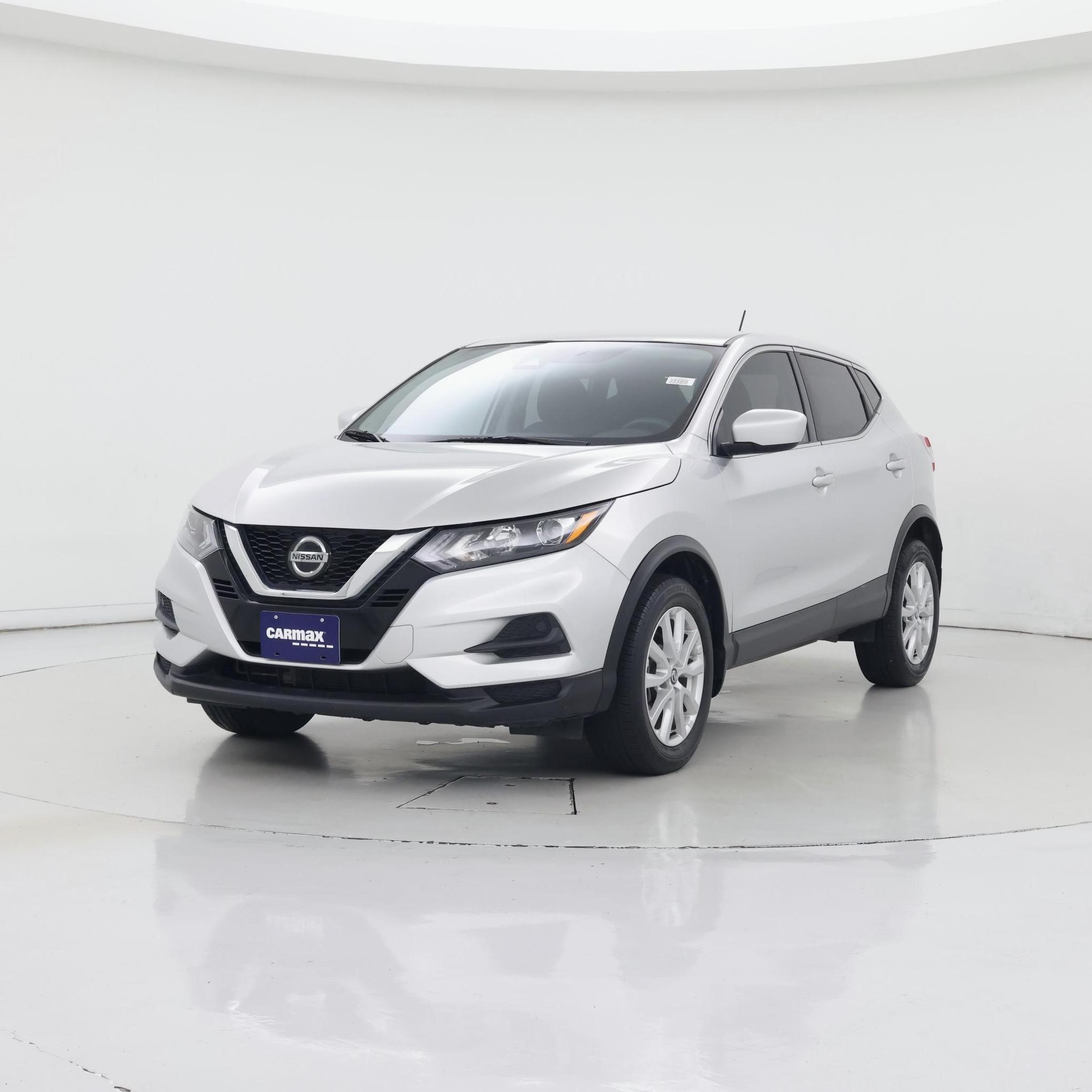 Thumbnail: 2021 Nissan Rogue Sport - 4