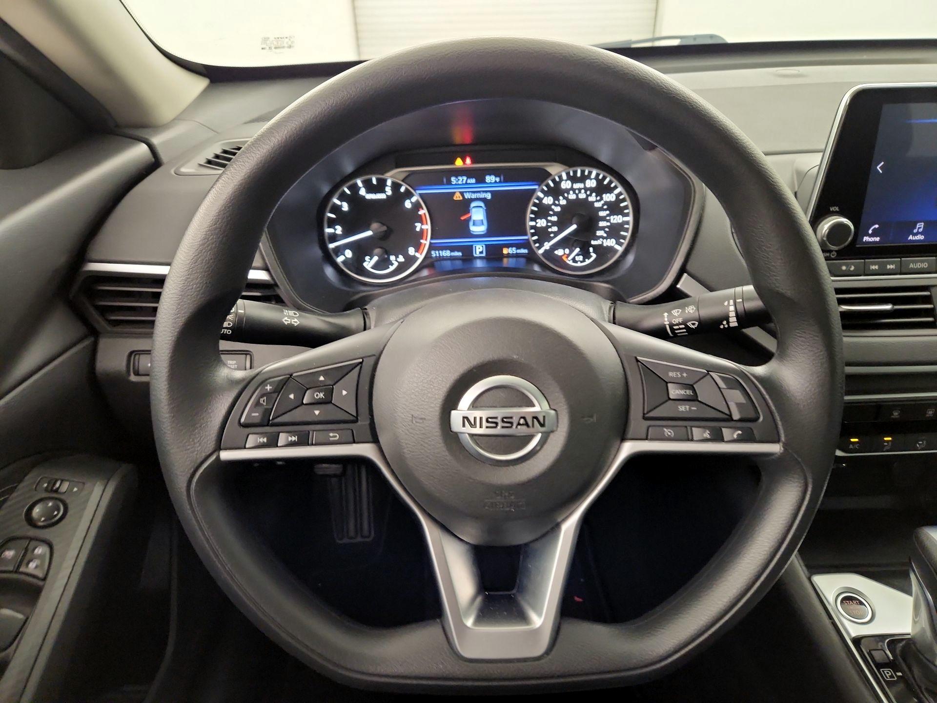 Thumbnail: 2020 Nissan Altima - 10