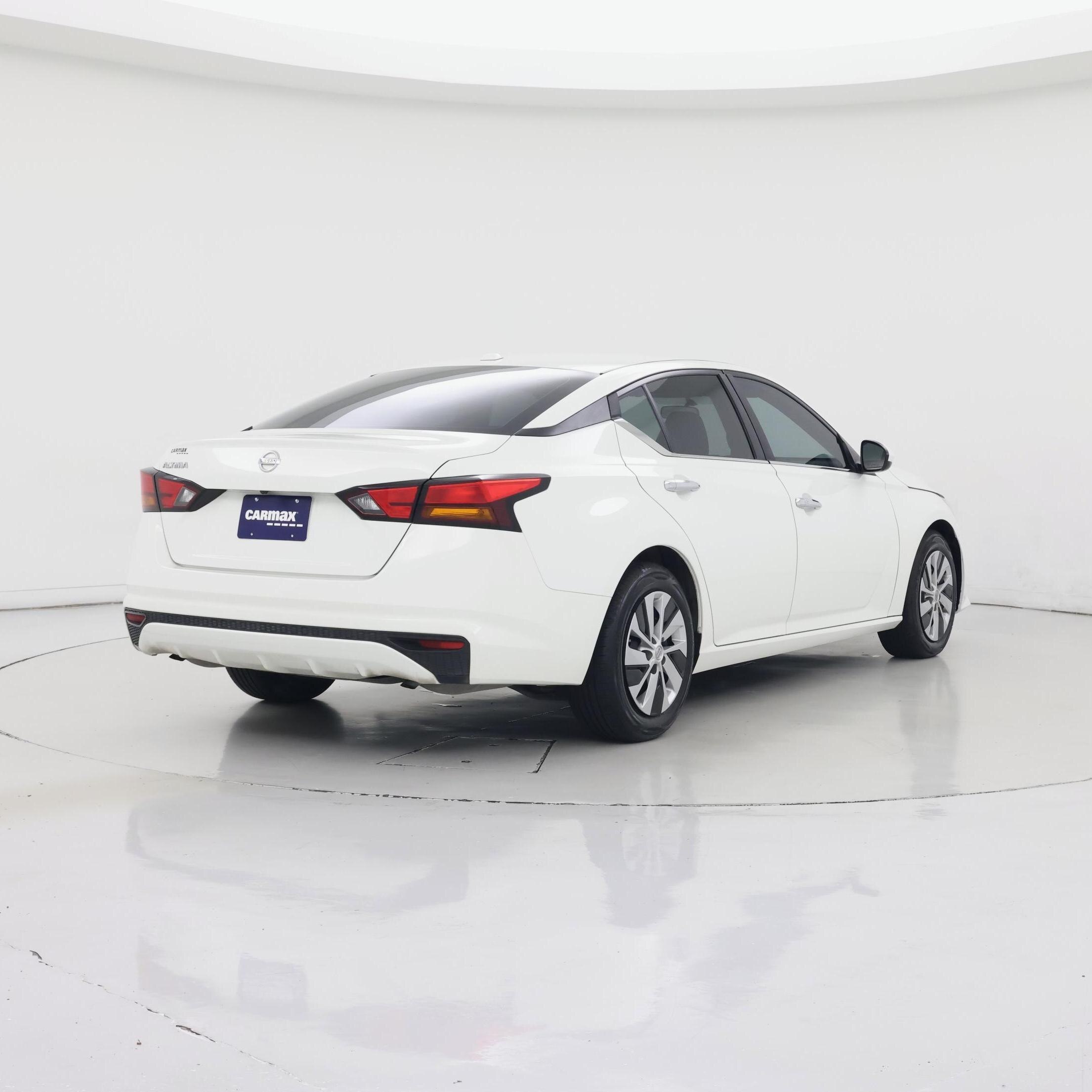 Thumbnail: 2020 Nissan Altima - 8