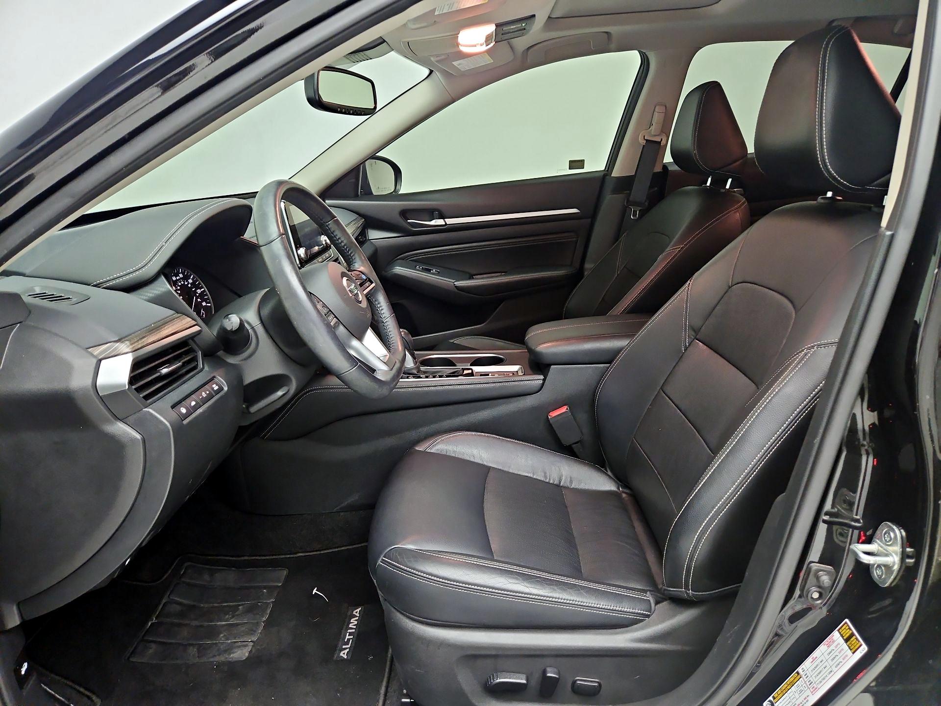 Thumbnail: 2019 Nissan Altima - 11