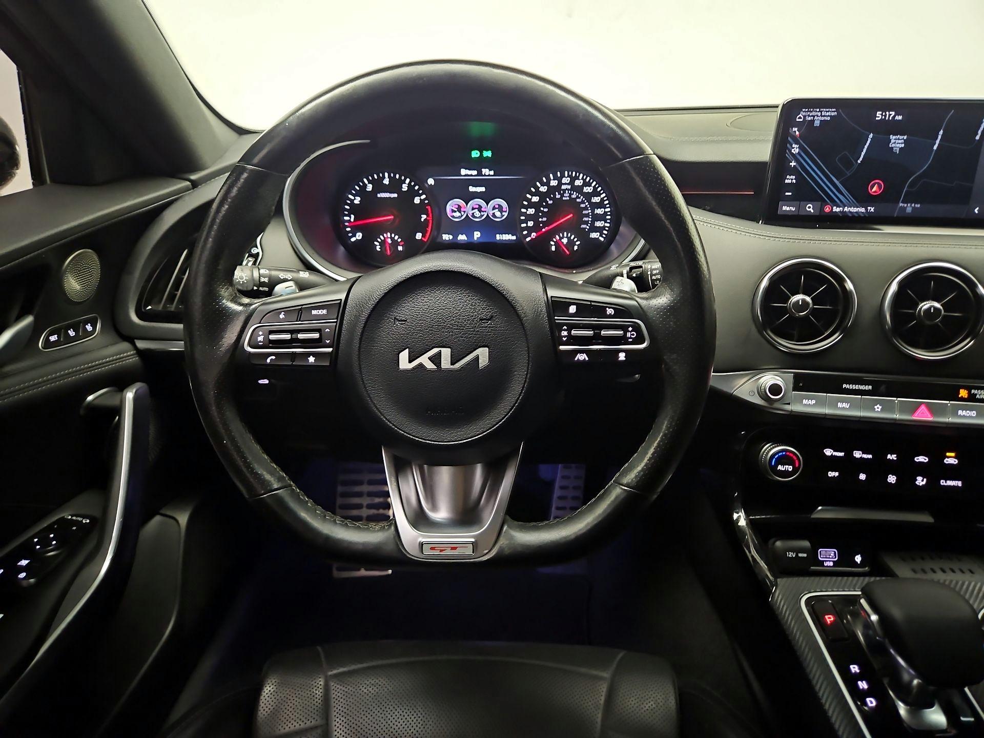 Thumbnail: 2022 Kia Stinger - 10