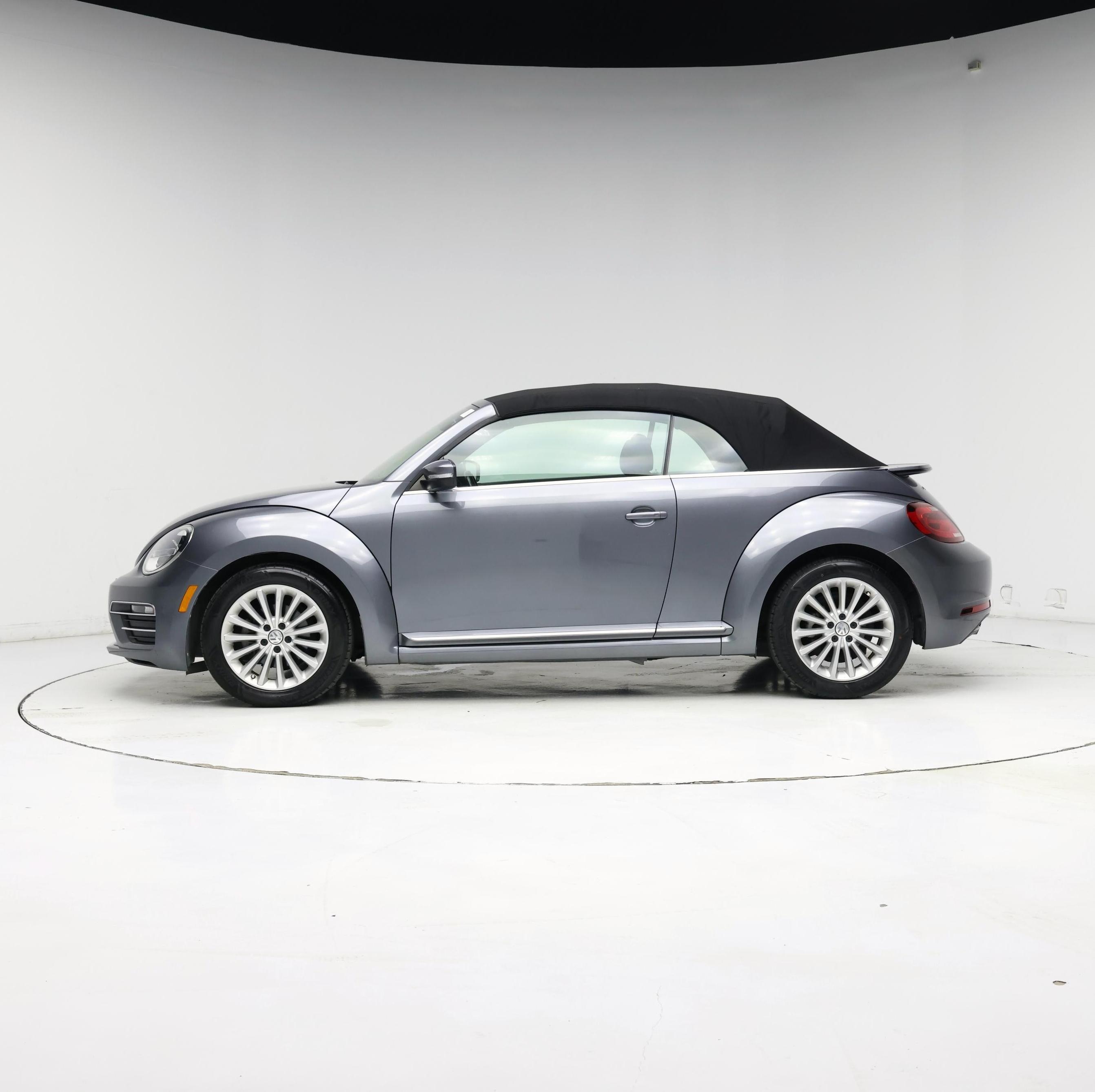 Thumbnail: 2019 Volkswagen Beetle - 3