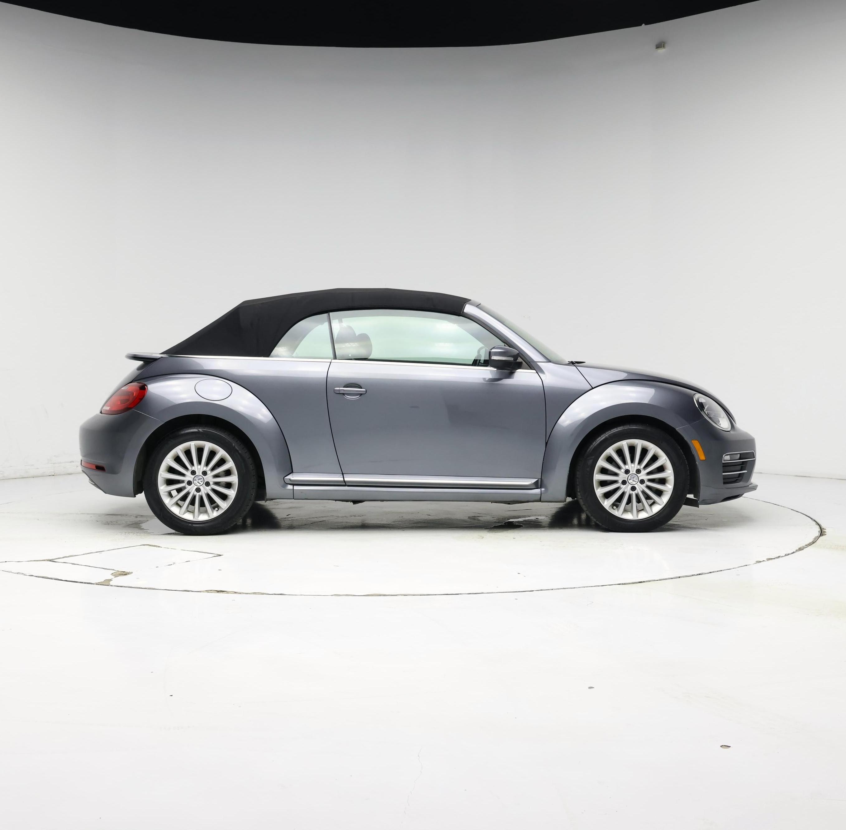 Thumbnail: 2019 Volkswagen Beetle - 7
