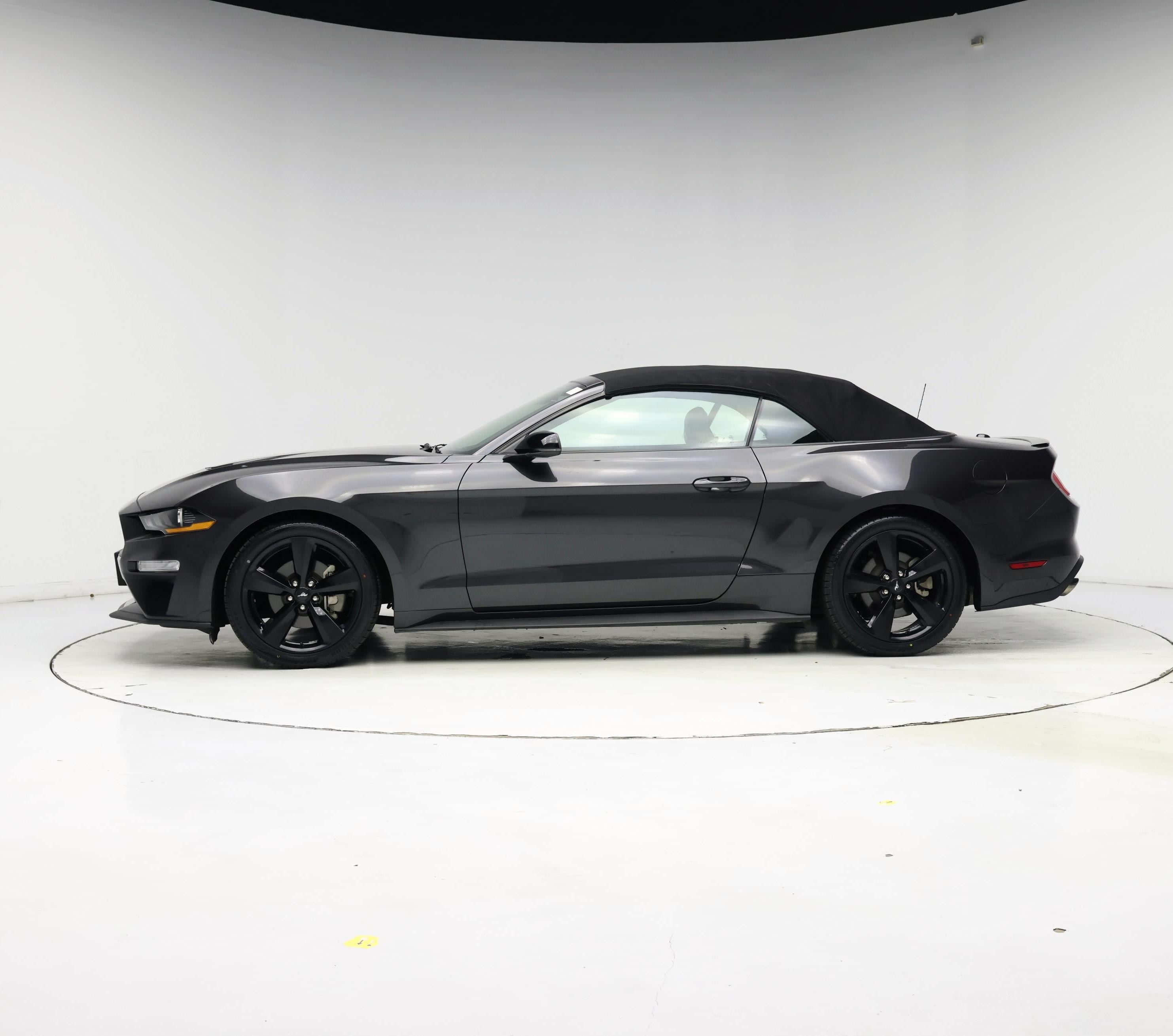 Thumbnail: 2022 Ford Mustang - 3