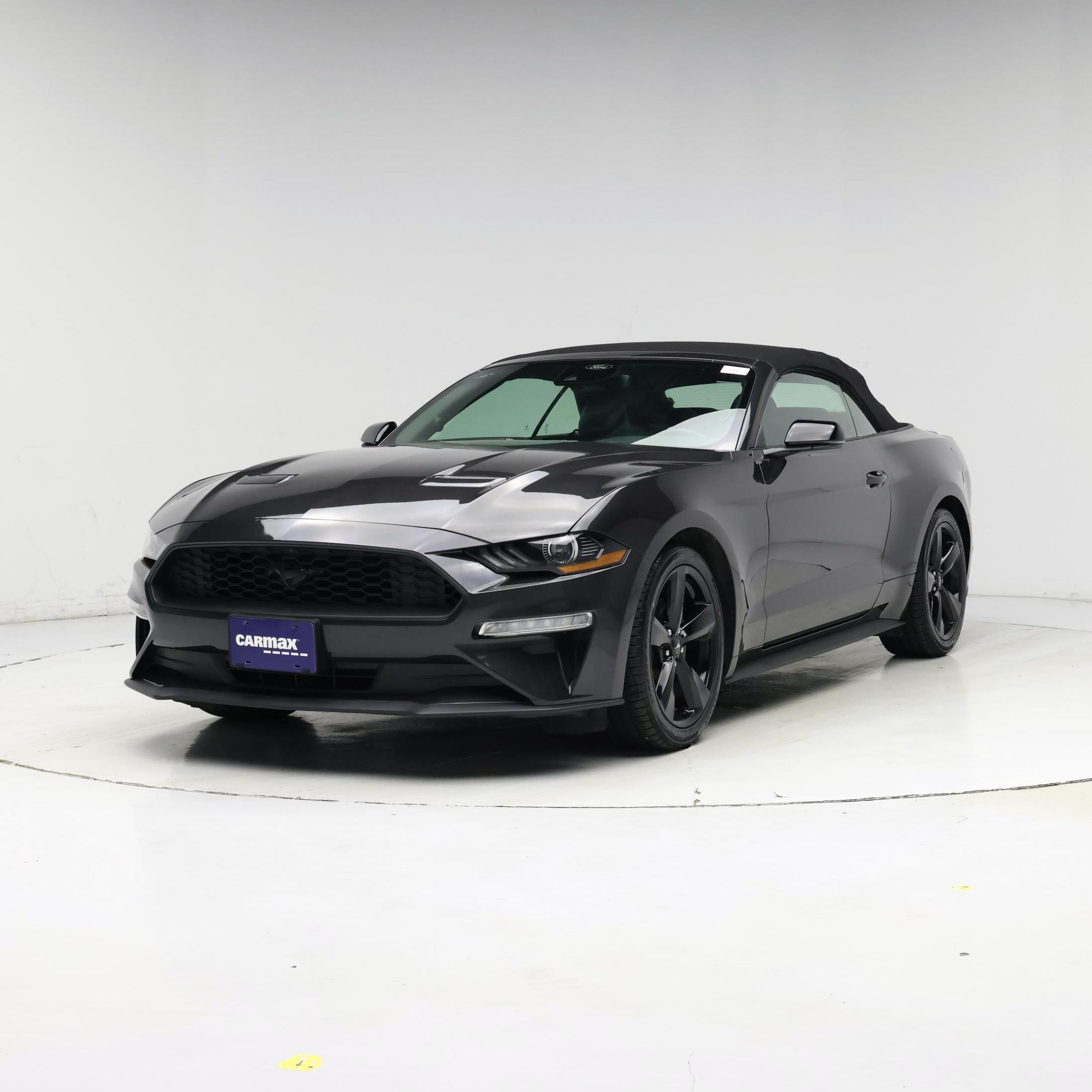 Thumbnail: 2022 Ford Mustang - 4