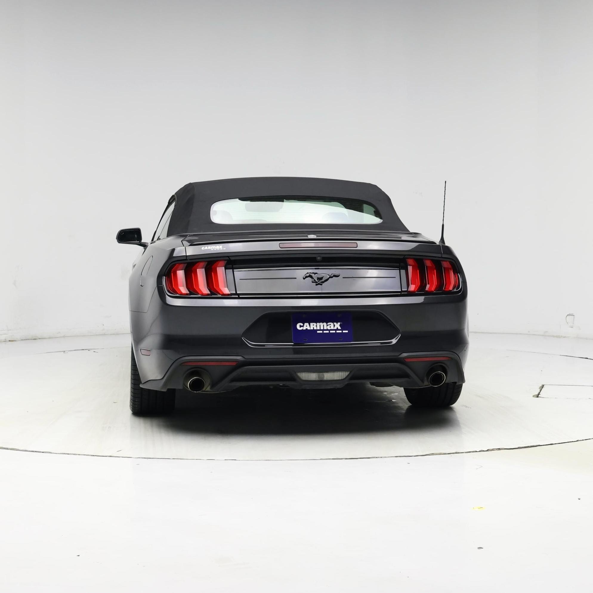 Thumbnail: 2022 Ford Mustang - 6