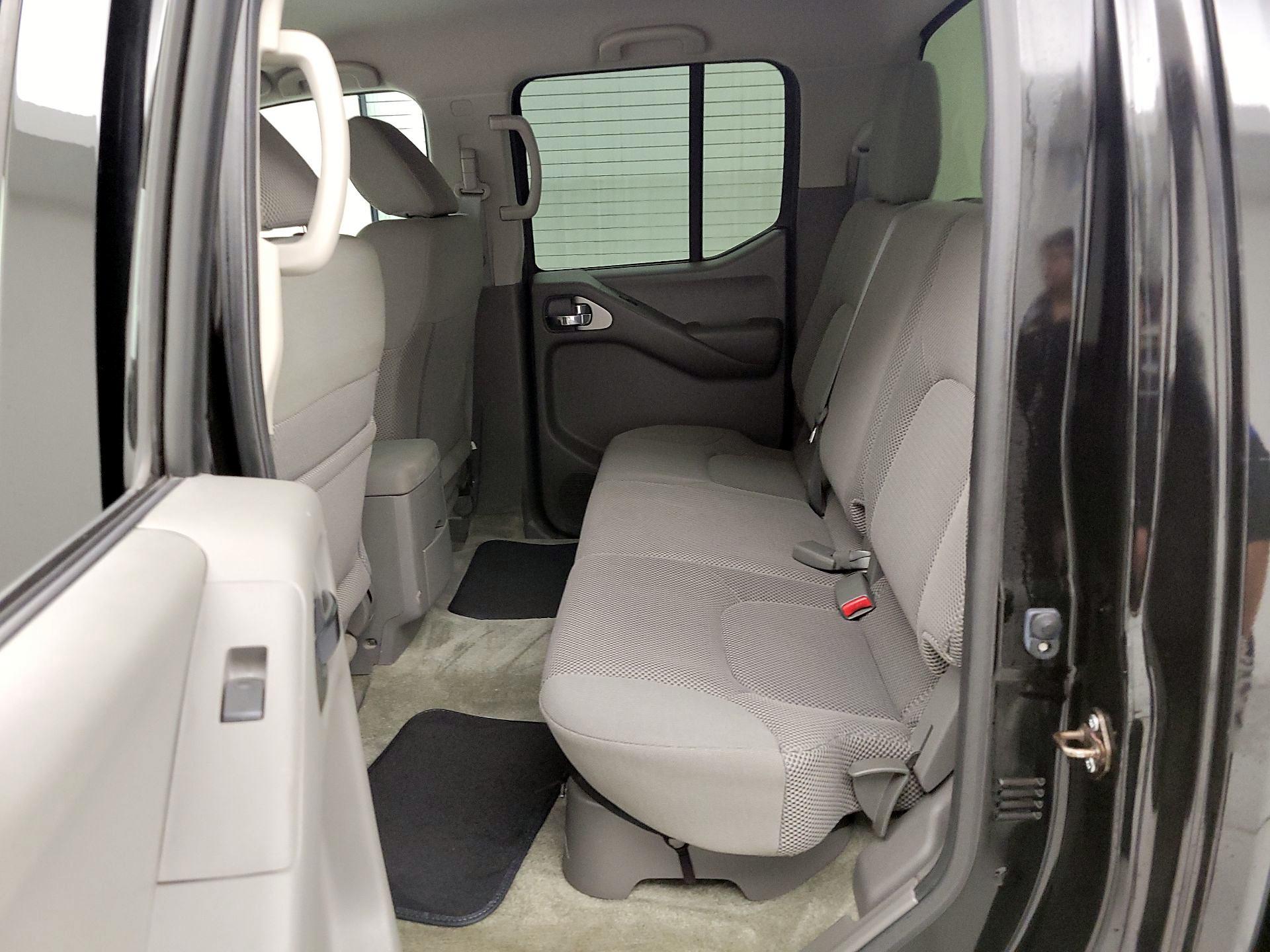 Thumbnail: 2016 Nissan Frontier - 19