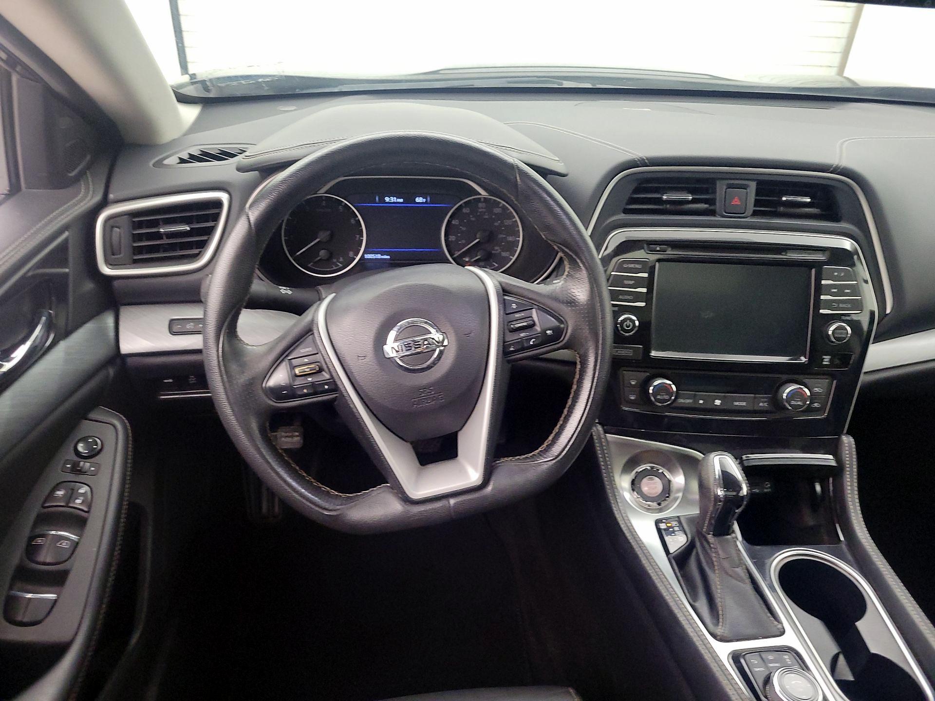 Thumbnail: 2016 Nissan Maxima - 10