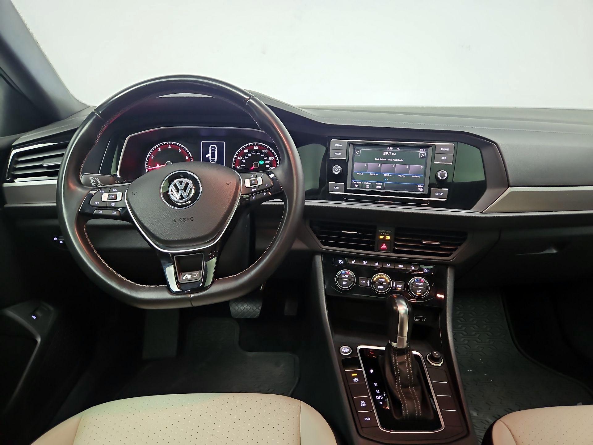 Thumbnail: 2019 Volkswagen Jetta - 9