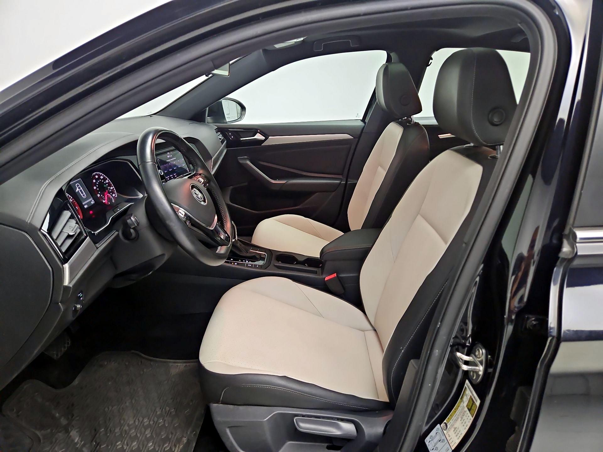 Thumbnail: 2019 Volkswagen Jetta - 11