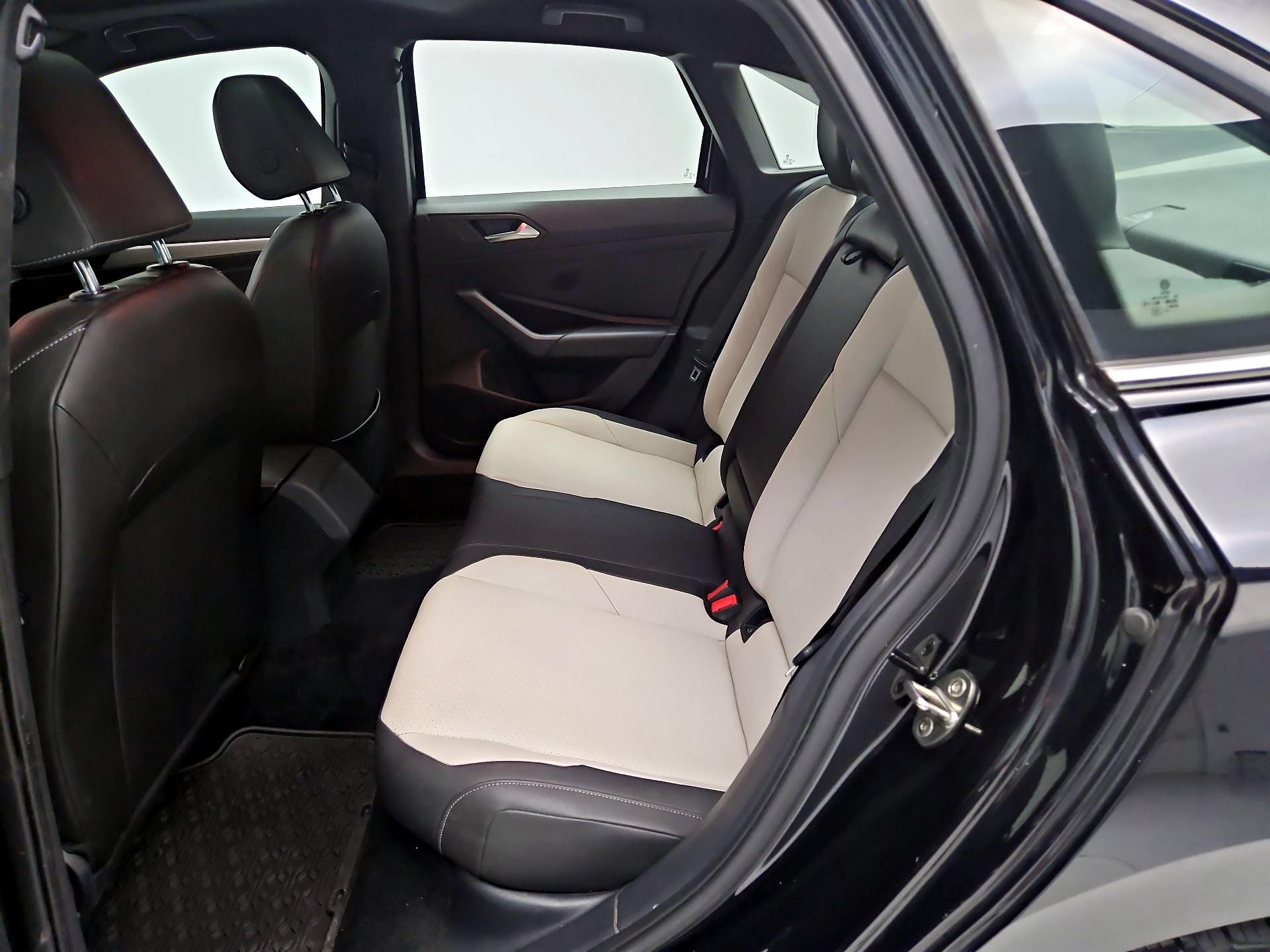 Thumbnail: 2019 Volkswagen Jetta - 20